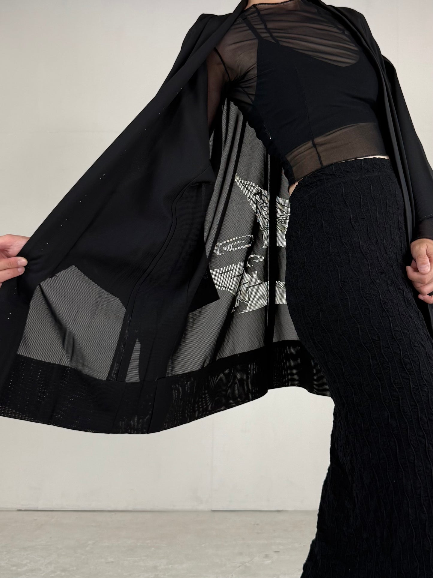 VINTAGE BLACK HAORI SHEER “ro, funade, kamon-tsuta"