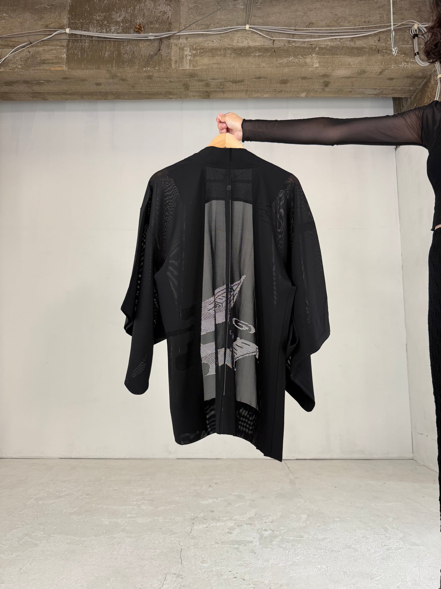 VINTAGE BLACK HAORI SHEER “ro, funade, kamon-tsuta"