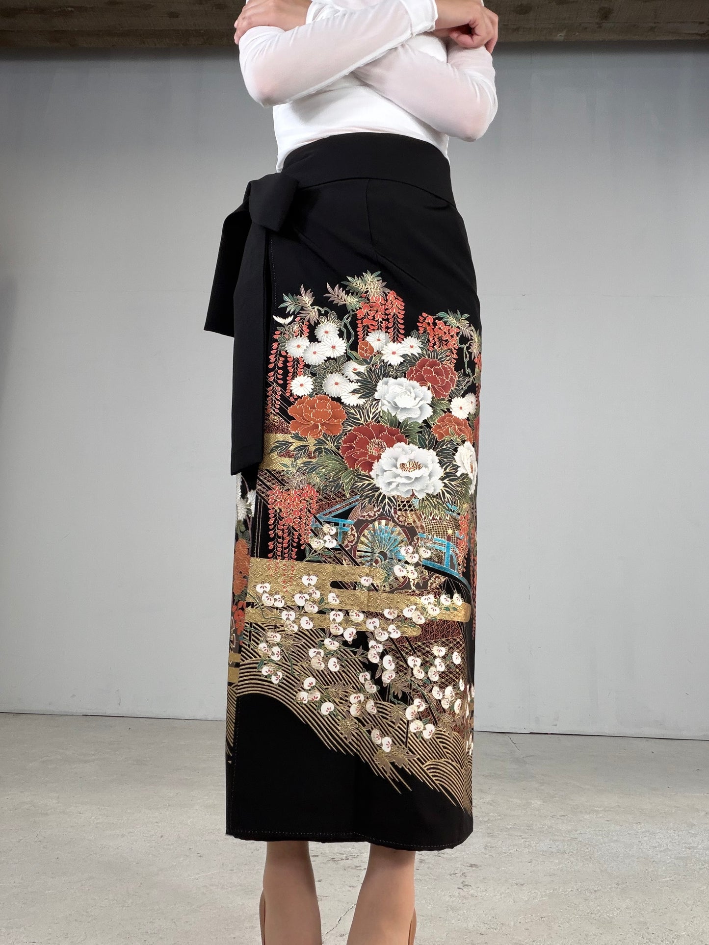 EDO-ZUMA SKIRT UPCYCLED FROM JAPANESE KIMONO "EDO053"