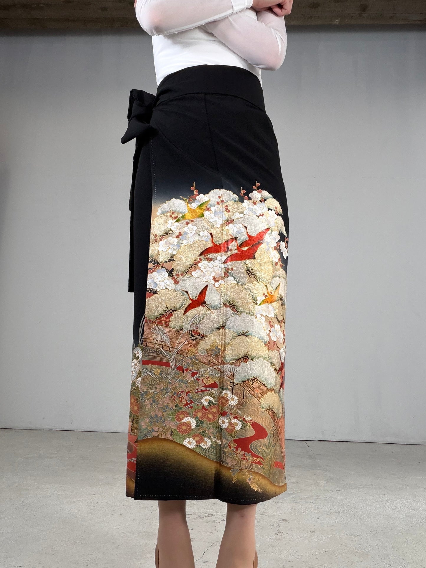 EDO-ZUMA SKIRT UPCYCLED FROM JAPANESE KIMONO "EDO049"