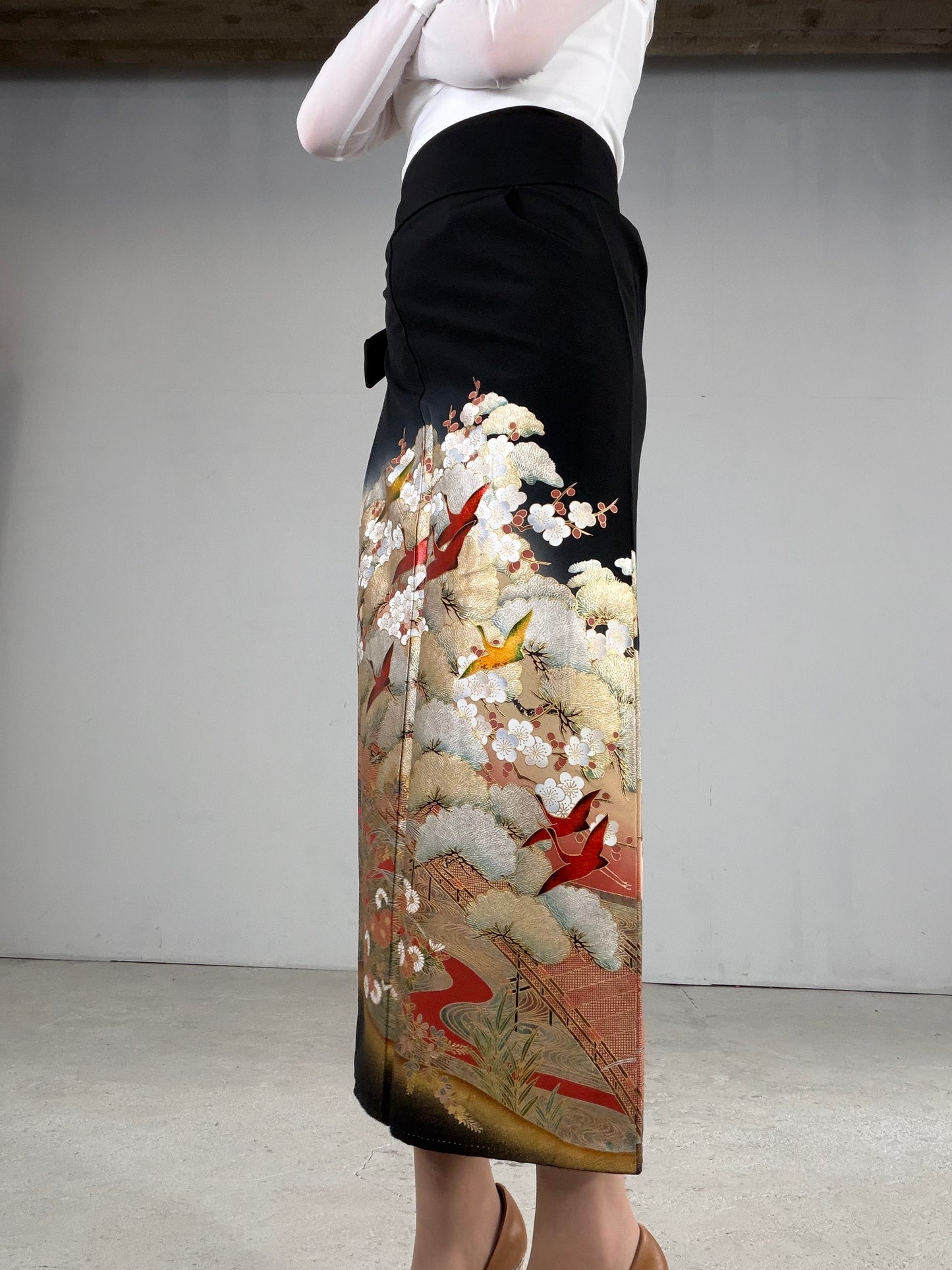 EDO-ZUMA SKIRT UPCYCLED FROM JAPANESE KIMONO "EDO049"
