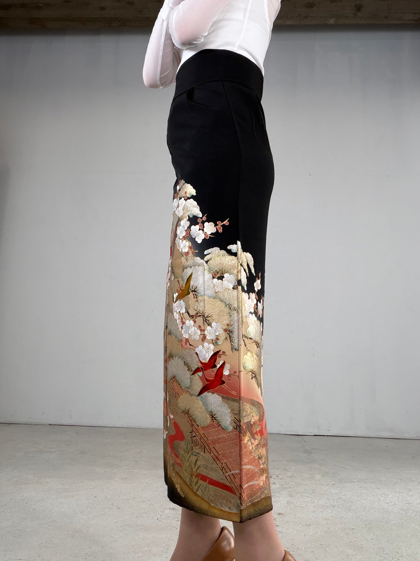 EDO-ZUMA SKIRT UPCYCLED FROM JAPANESE KIMONO "EDO049"