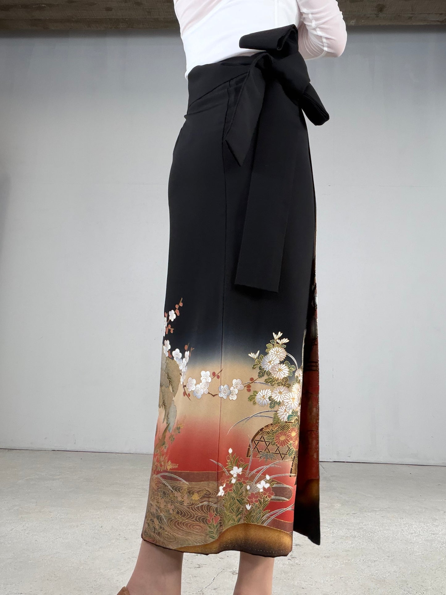 EDO-ZUMA SKIRT UPCYCLED FROM JAPANESE KIMONO "EDO049"