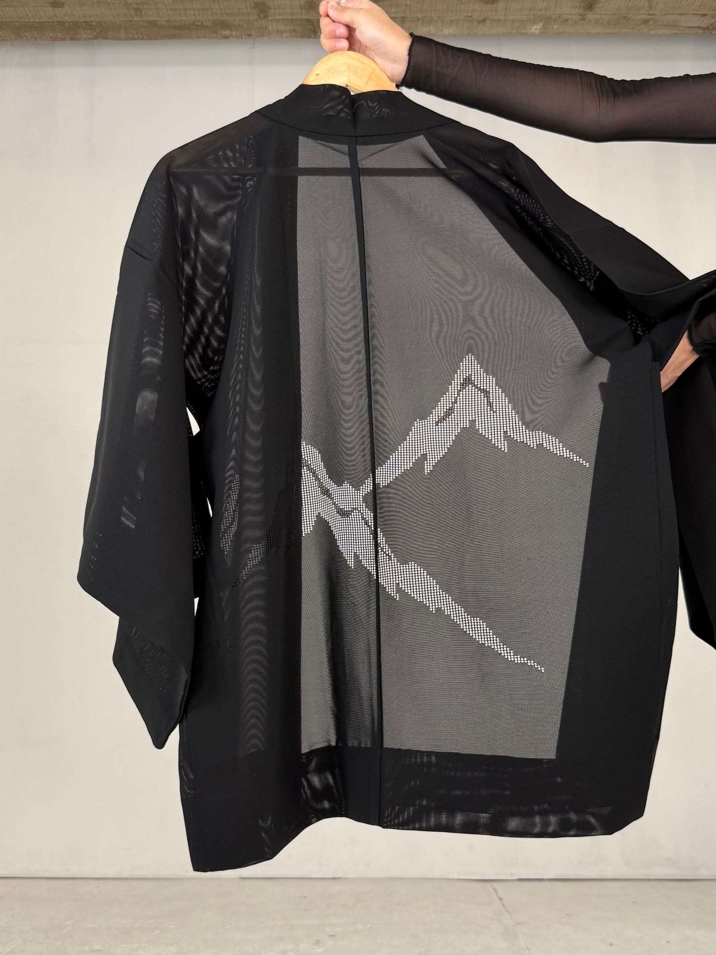 VINTAGE BLACK HAORI SHEER “ro, mountain"
