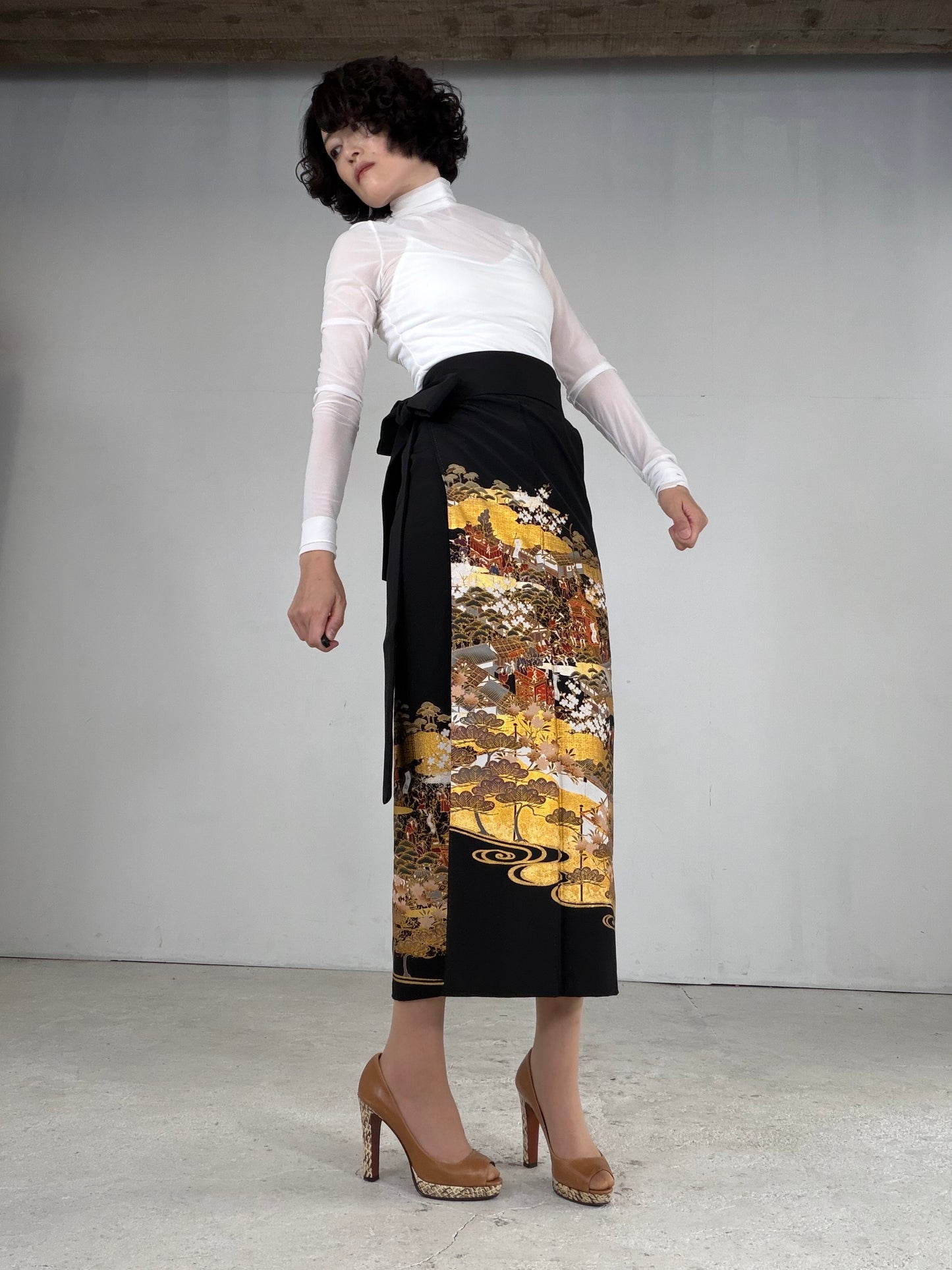 EDO-ZUMA SKIRT UPCYCLED FROM JAPANESE KIMONO "EDO050"