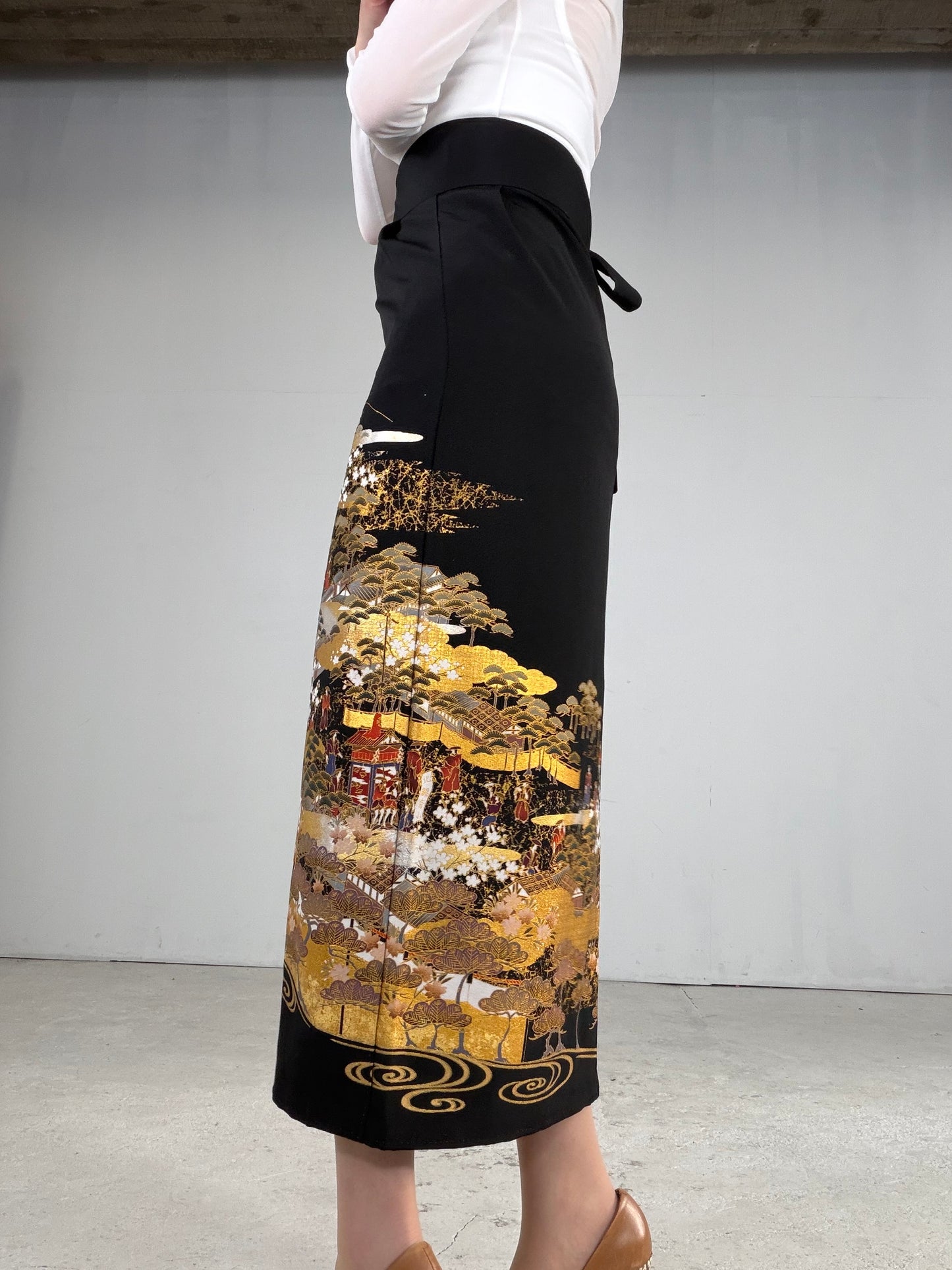 EDO-ZUMA SKIRT UPCYCLED FROM JAPANESE KIMONO "EDO050"
