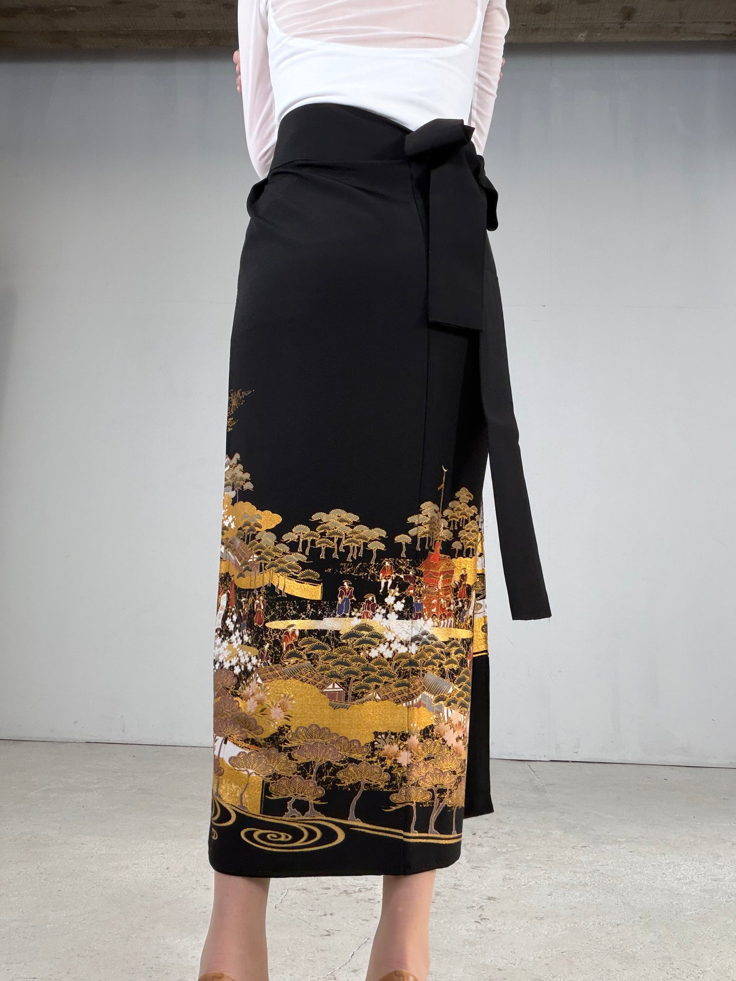 EDO-ZUMA SKIRT UPCYCLED FROM JAPANESE KIMONO "EDO050"