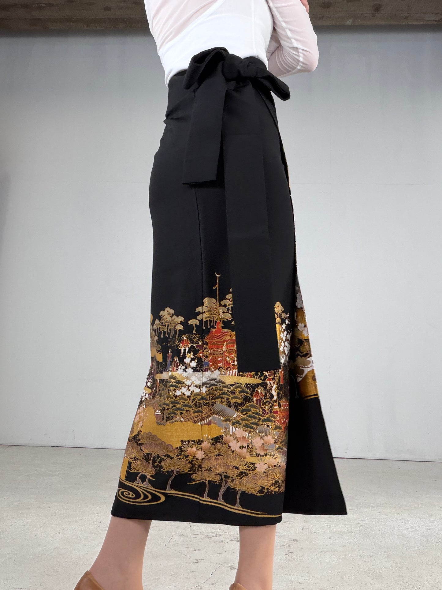 EDO-ZUMA SKIRT UPCYCLED FROM JAPANESE KIMONO "EDO050"