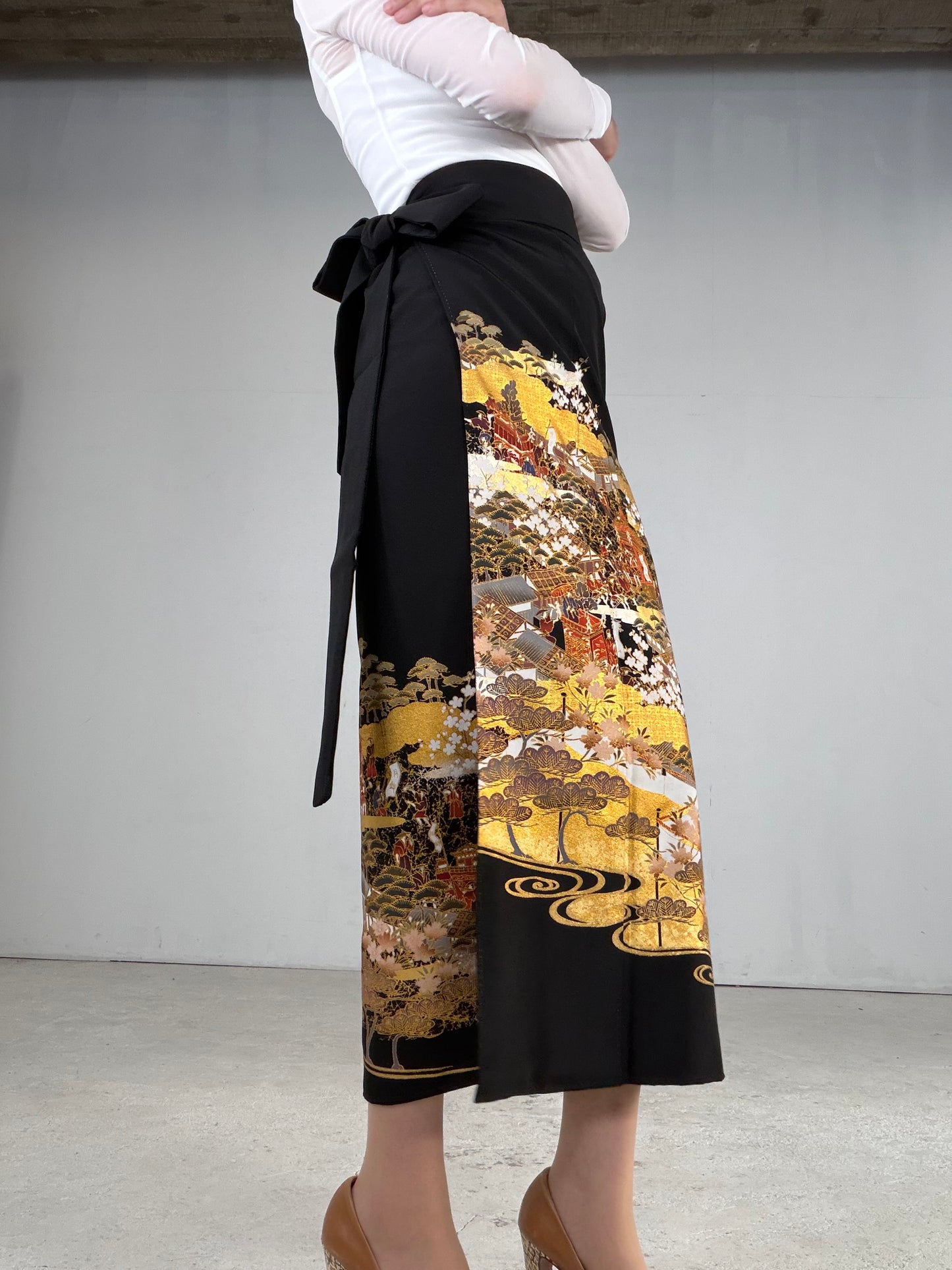 EDO-ZUMA SKIRT UPCYCLED FROM JAPANESE KIMONO "EDO050"