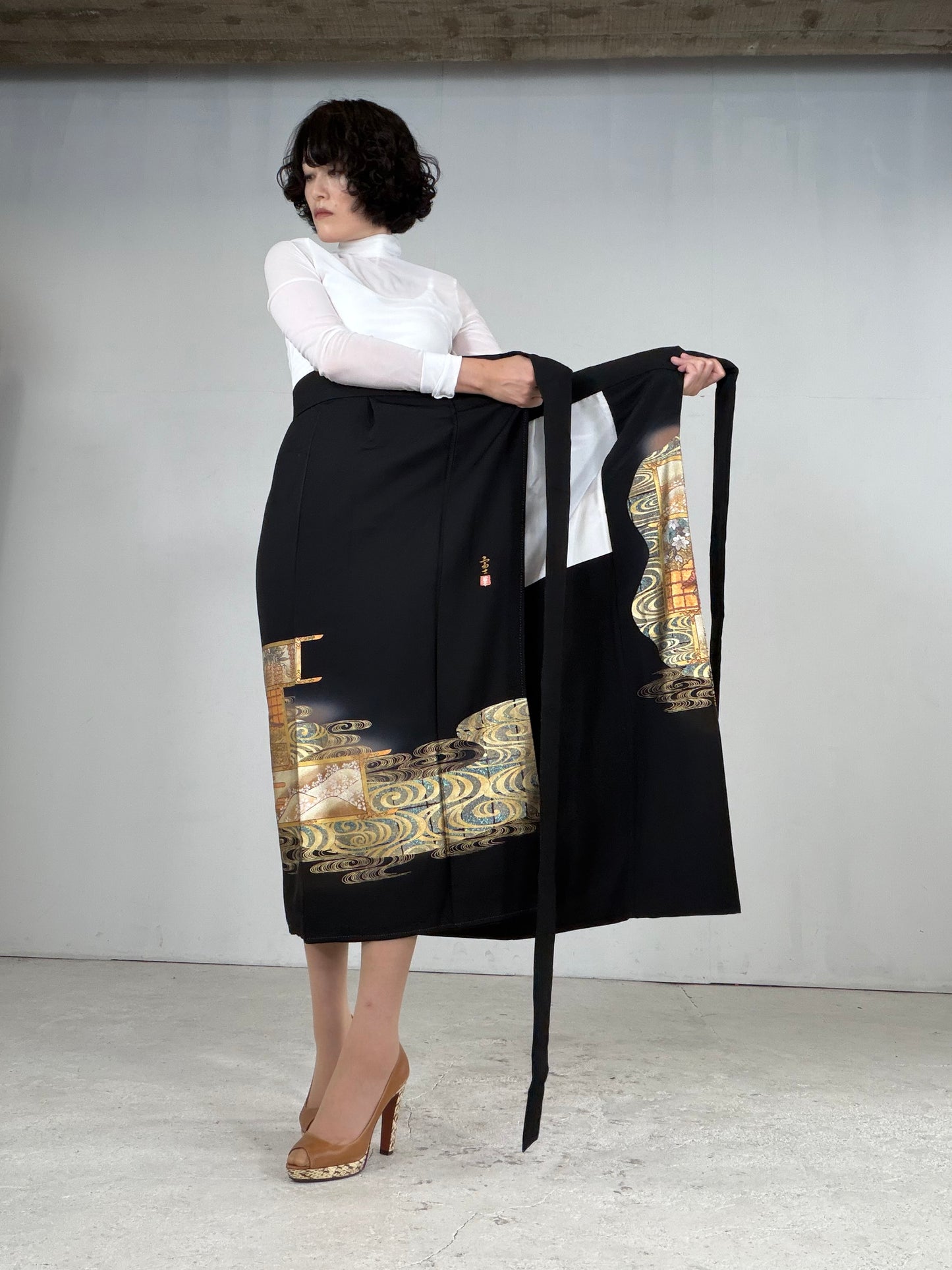 EDO-ZUMA SKIRT UPCYCLED FROM JAPANESE KIMONO "EDO051"
