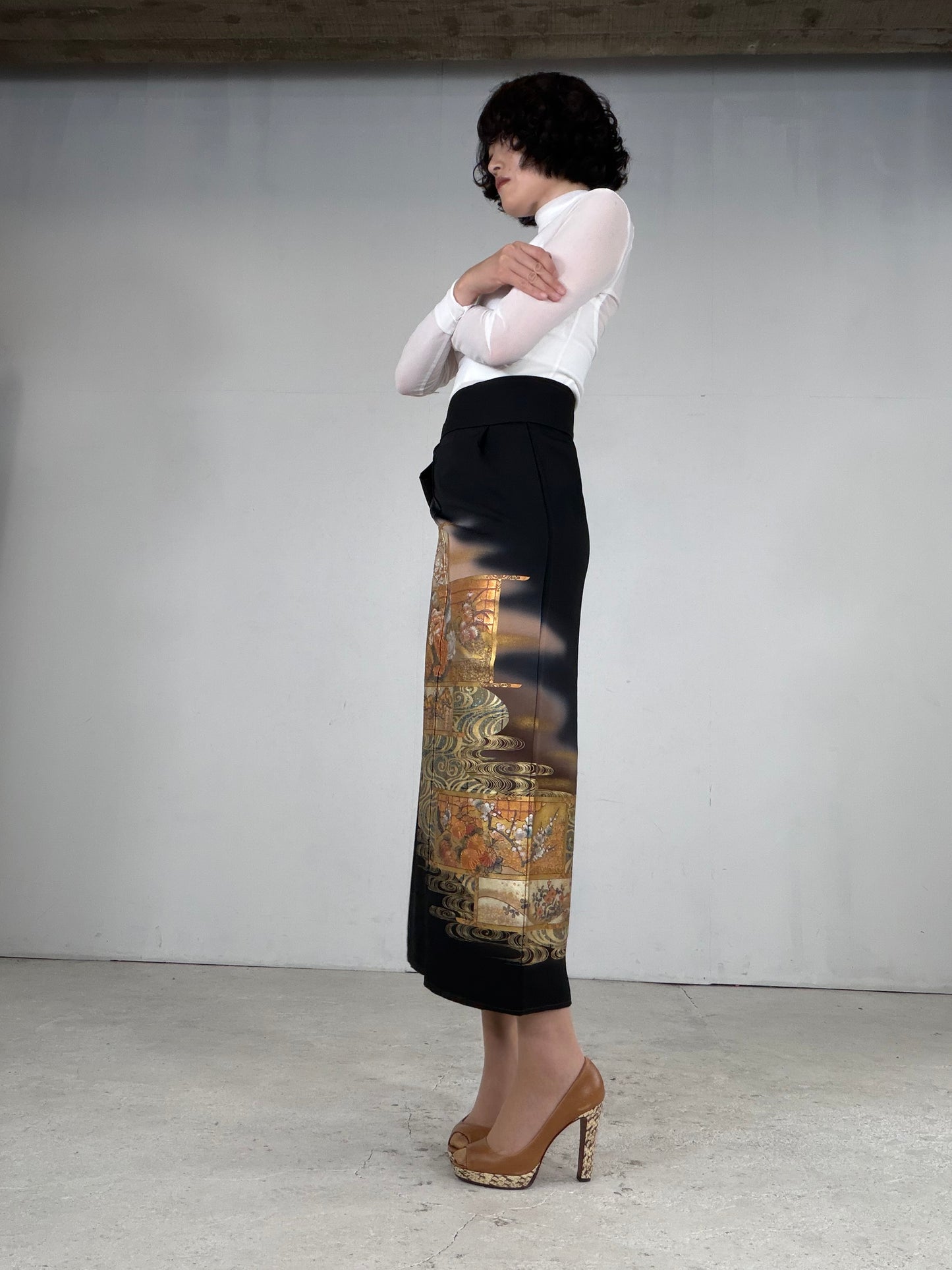 EDO-ZUMA SKIRT UPCYCLED FROM JAPANESE KIMONO "EDO051"