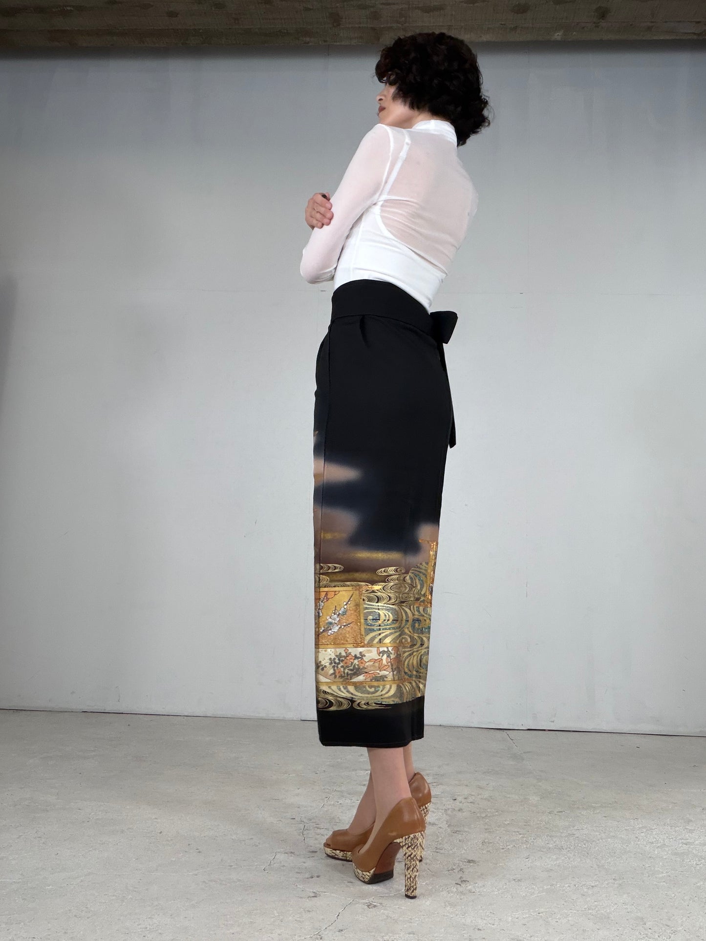 EDO-ZUMA SKIRT UPCYCLED FROM JAPANESE KIMONO "EDO051"