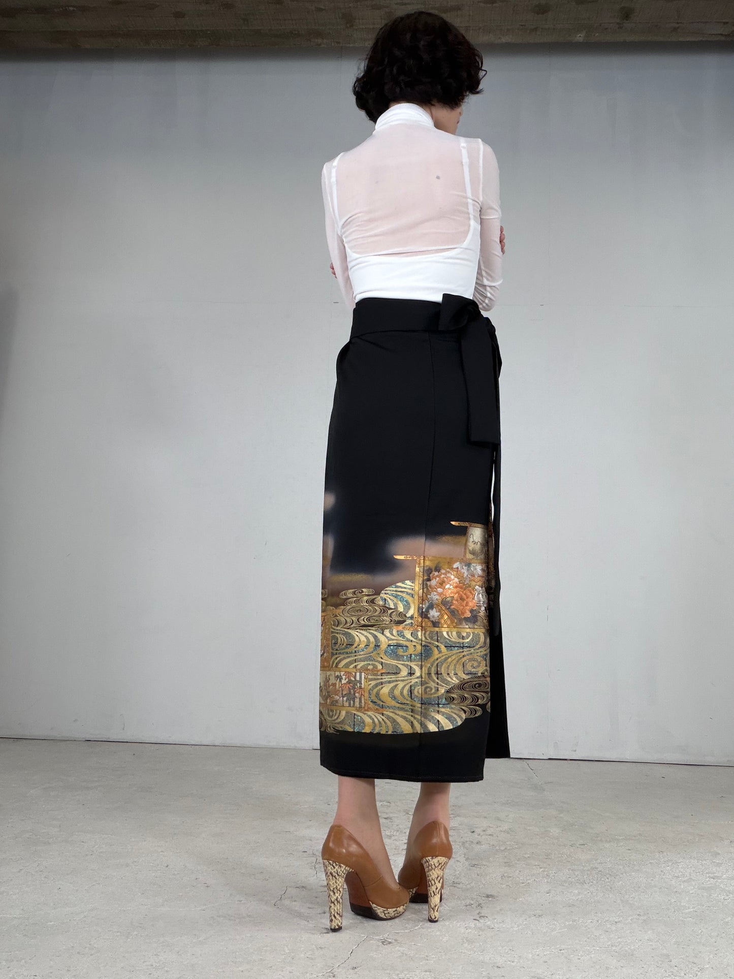 EDO-ZUMA SKIRT UPCYCLED FROM JAPANESE KIMONO "EDO051"