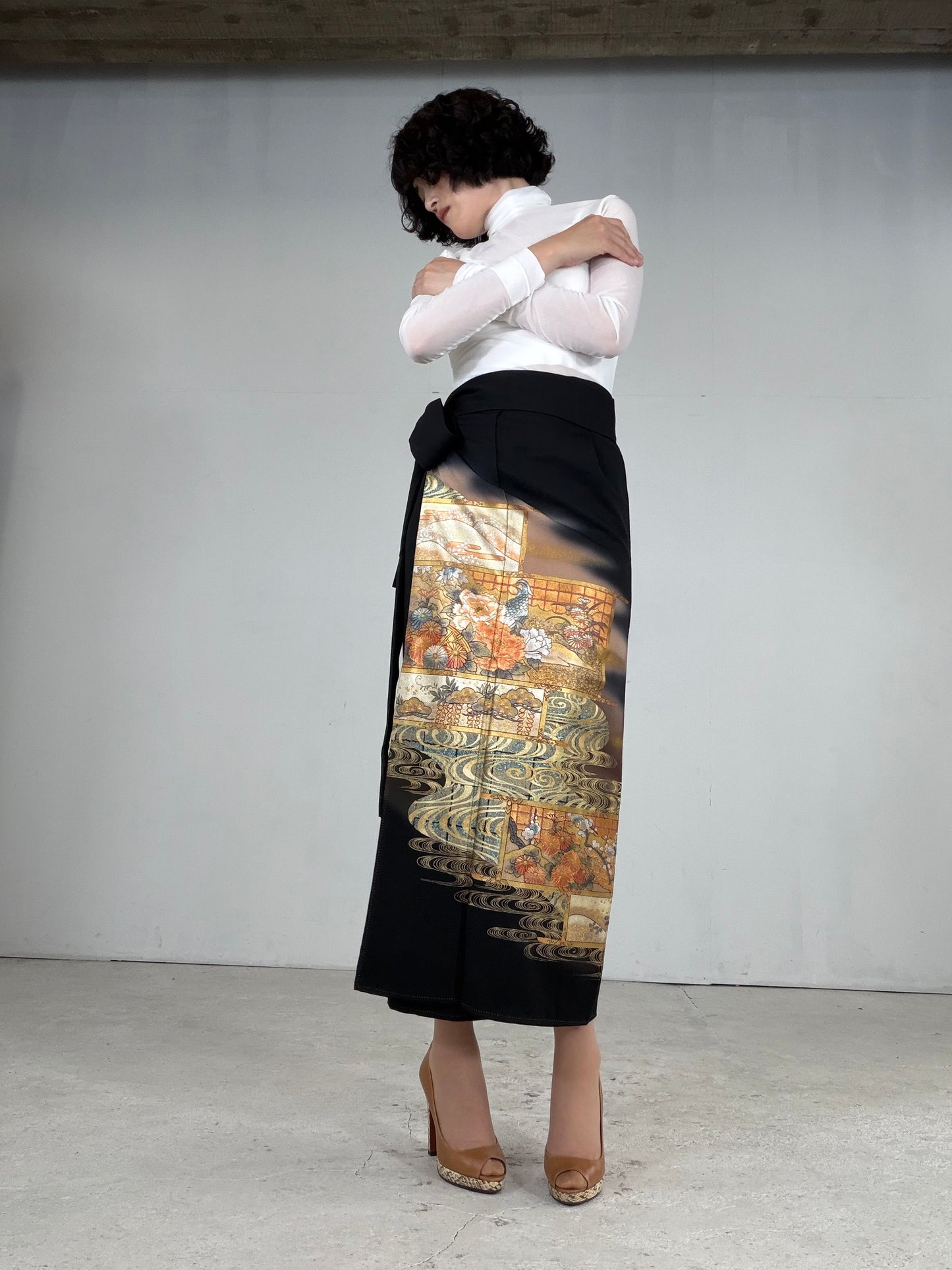 EDO-ZUMA SKIRT UPCYCLED FROM JAPANESE KIMONO "EDO051"