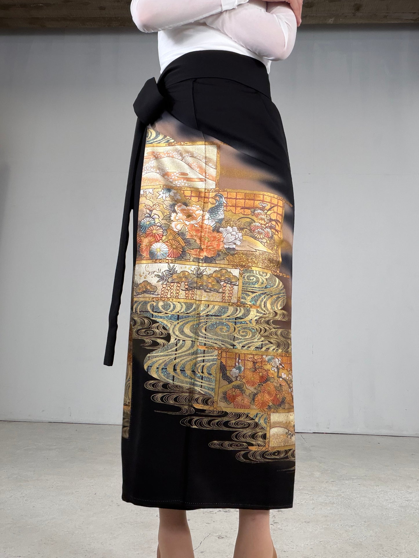 EDO-ZUMA SKIRT UPCYCLED FROM JAPANESE KIMONO "EDO051"