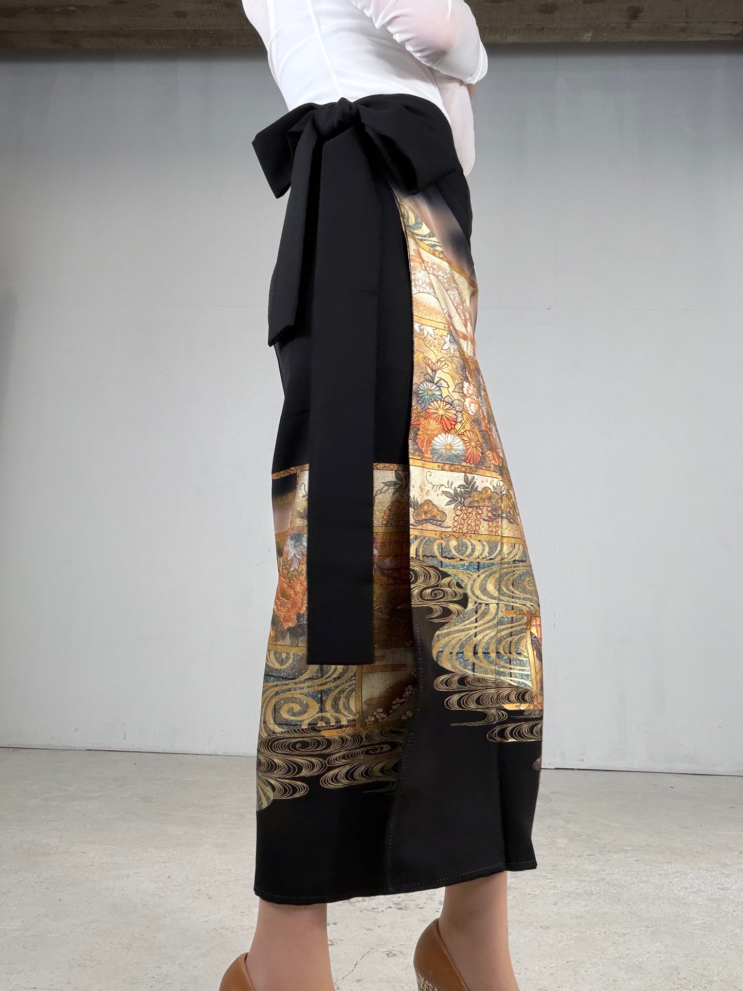 EDO-ZUMA SKIRT UPCYCLED FROM JAPANESE KIMONO "EDO051"