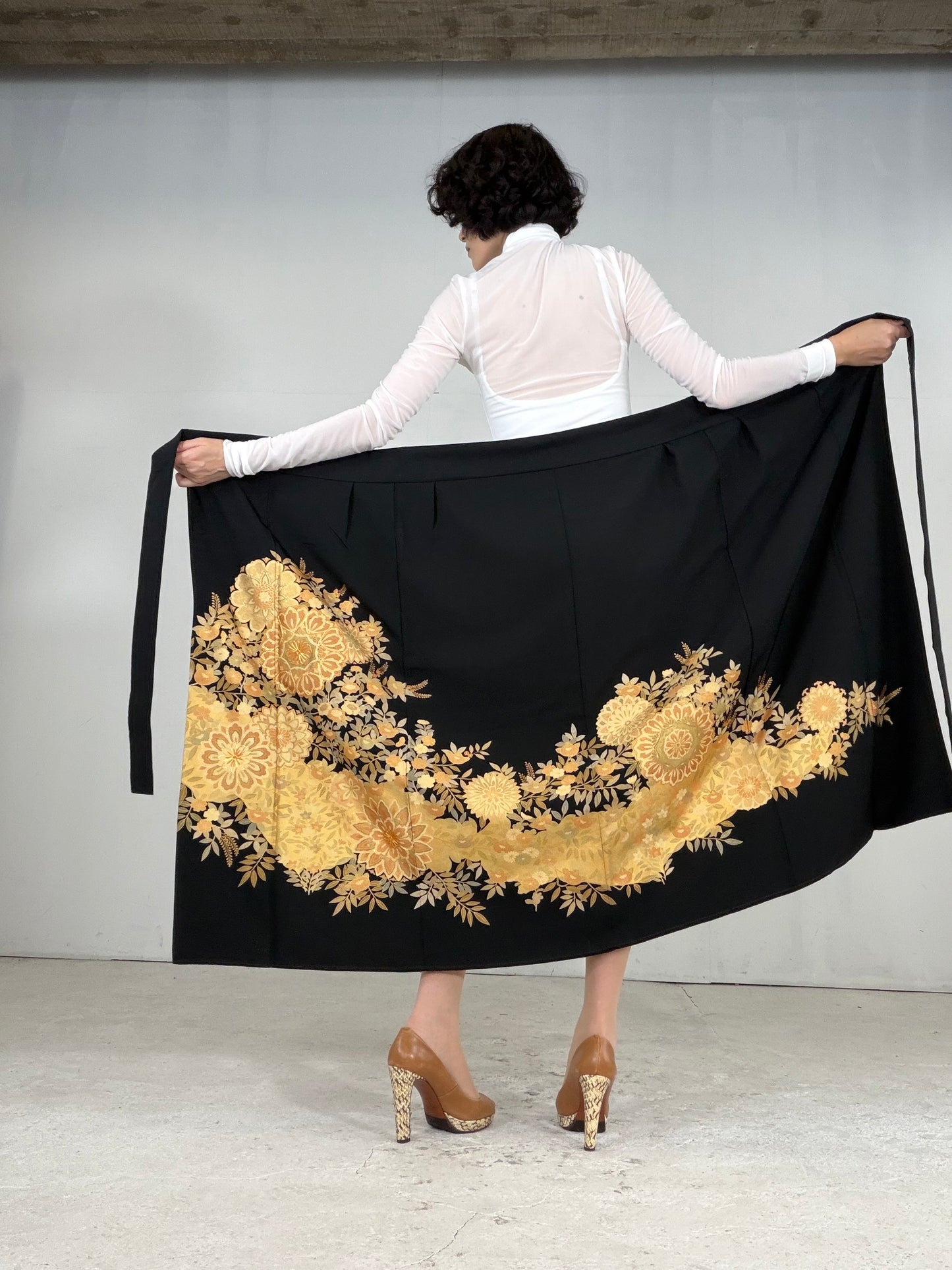 EDO-ZUMA SKIRT UPCYCLED FROM JAPANESE KIMONO "EDO052"