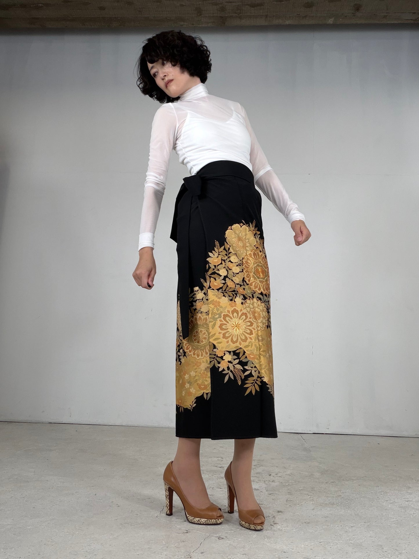 EDO-ZUMA SKIRT UPCYCLED FROM JAPANESE KIMONO "EDO052"