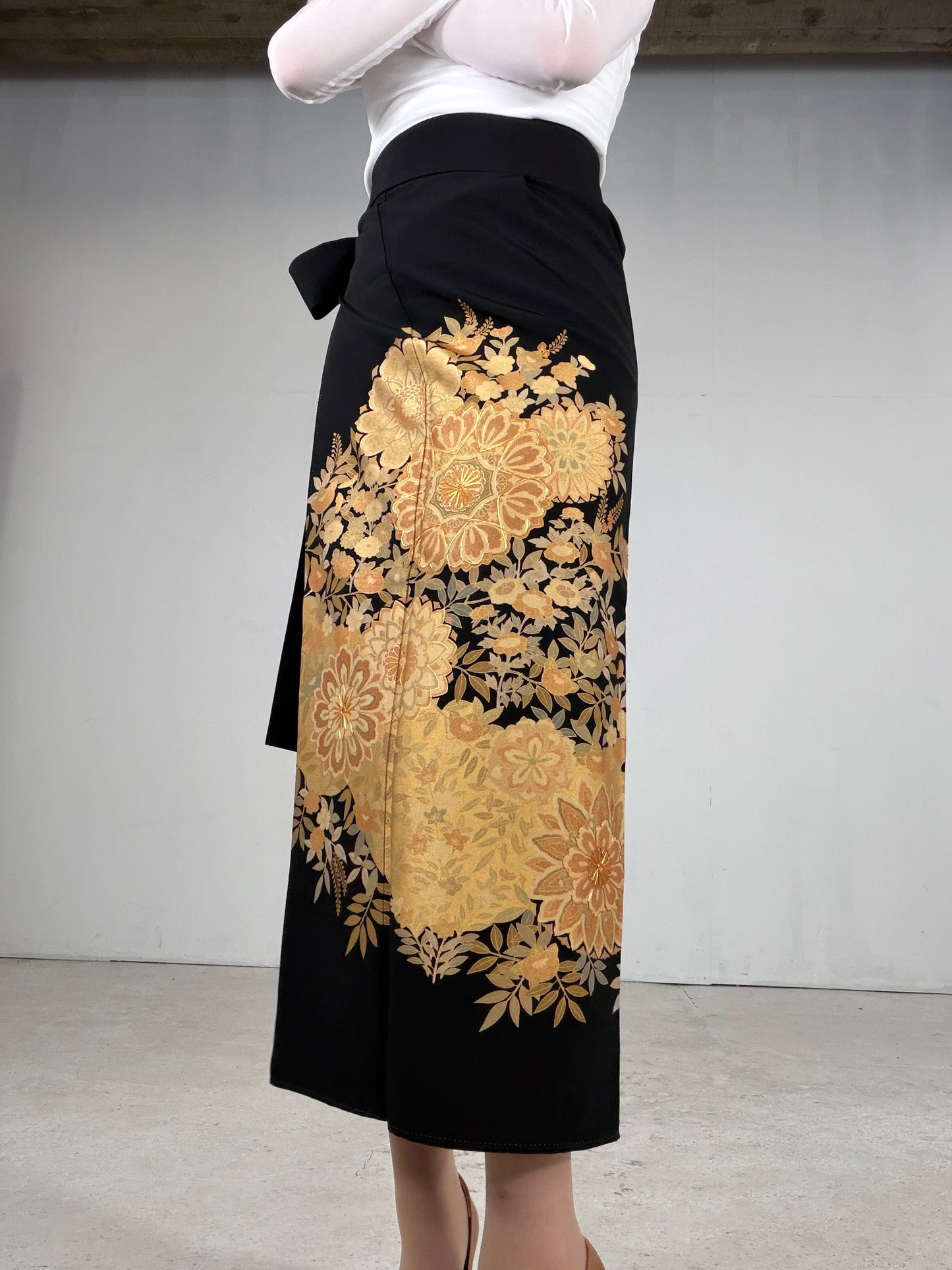 EDO-ZUMA SKIRT UPCYCLED FROM JAPANESE KIMONO "EDO052"