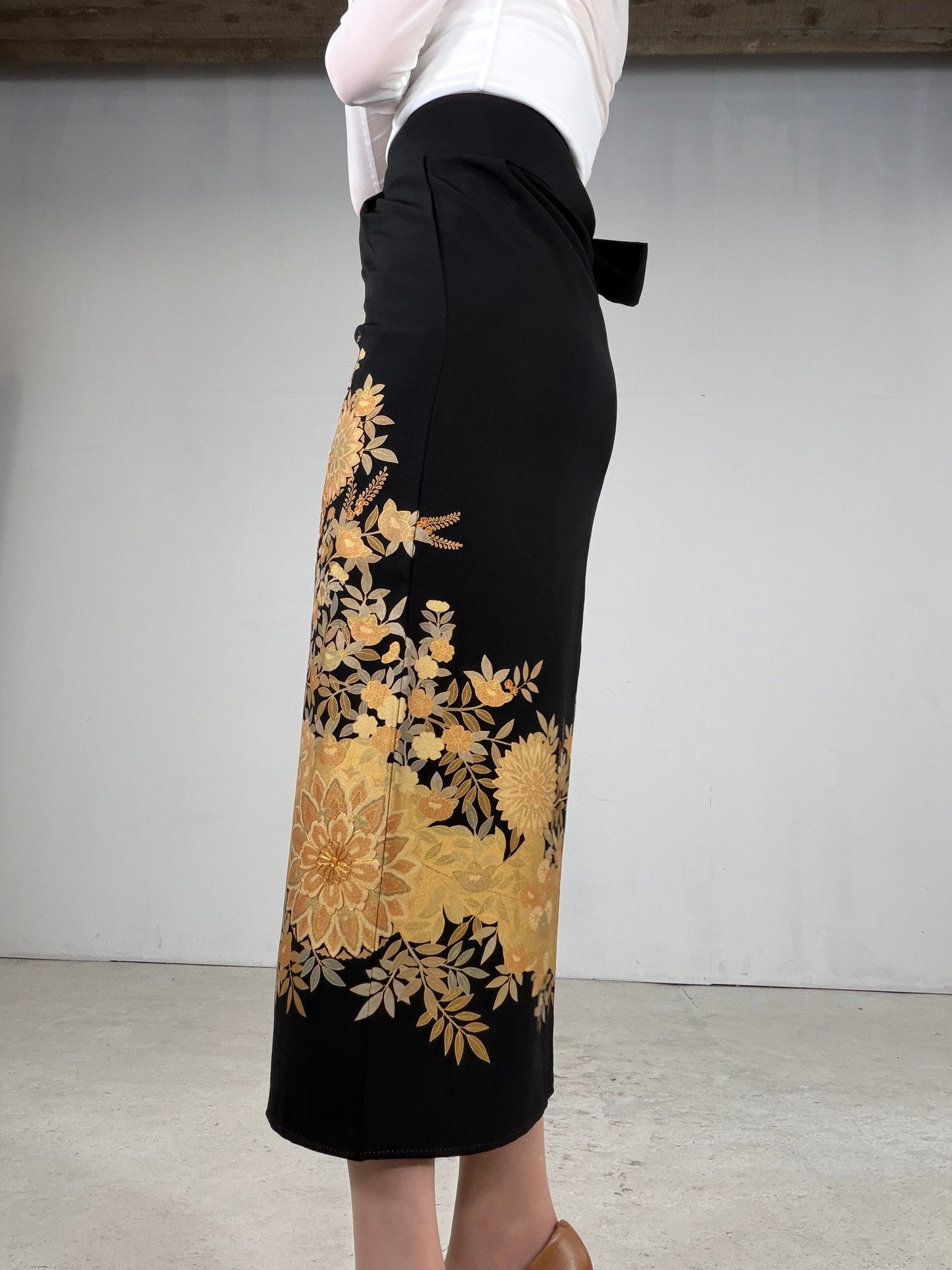 EDO-ZUMA SKIRT UPCYCLED FROM JAPANESE KIMONO "EDO052"