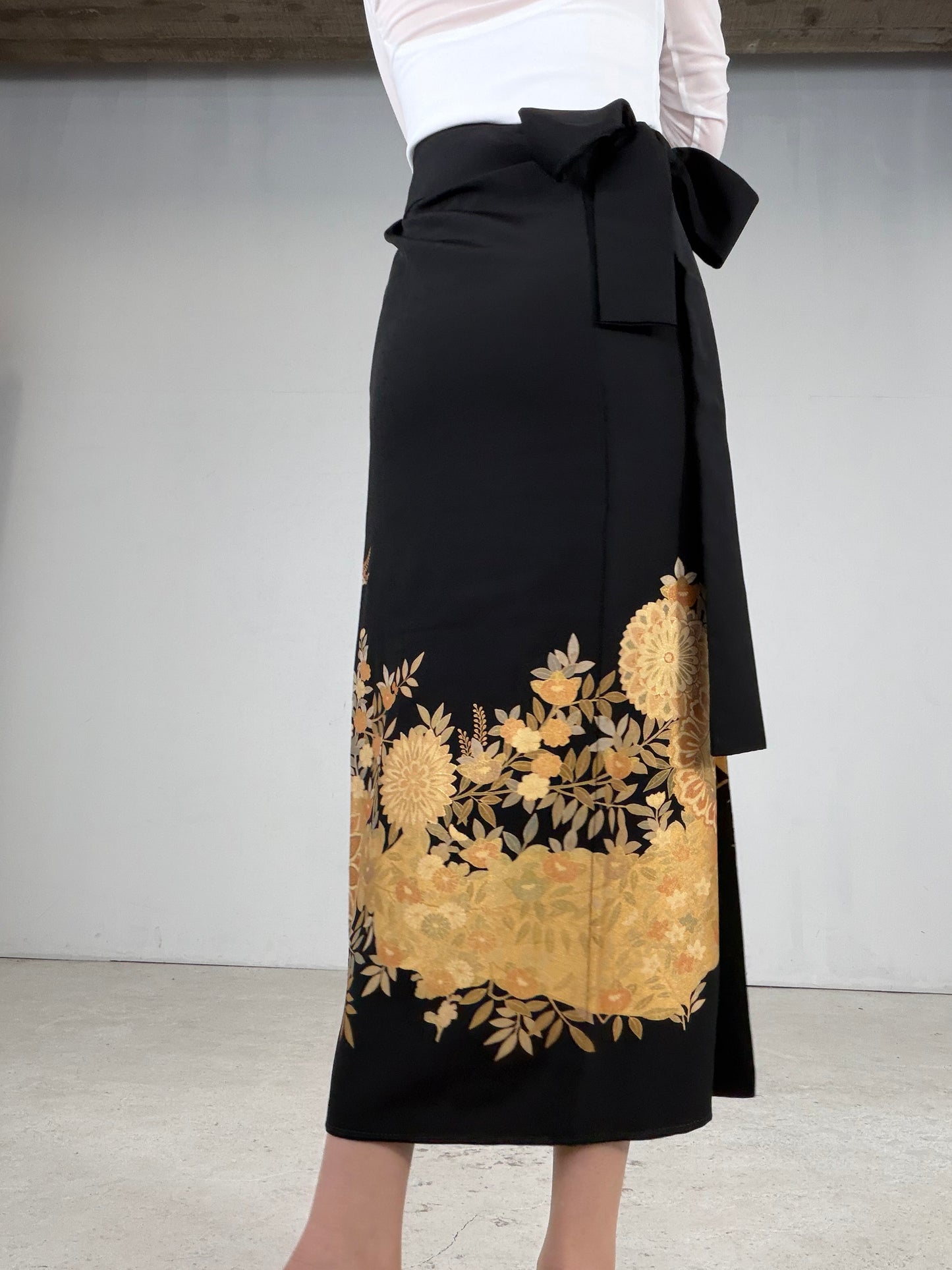 EDO-ZUMA SKIRT UPCYCLED FROM JAPANESE KIMONO "EDO052"
