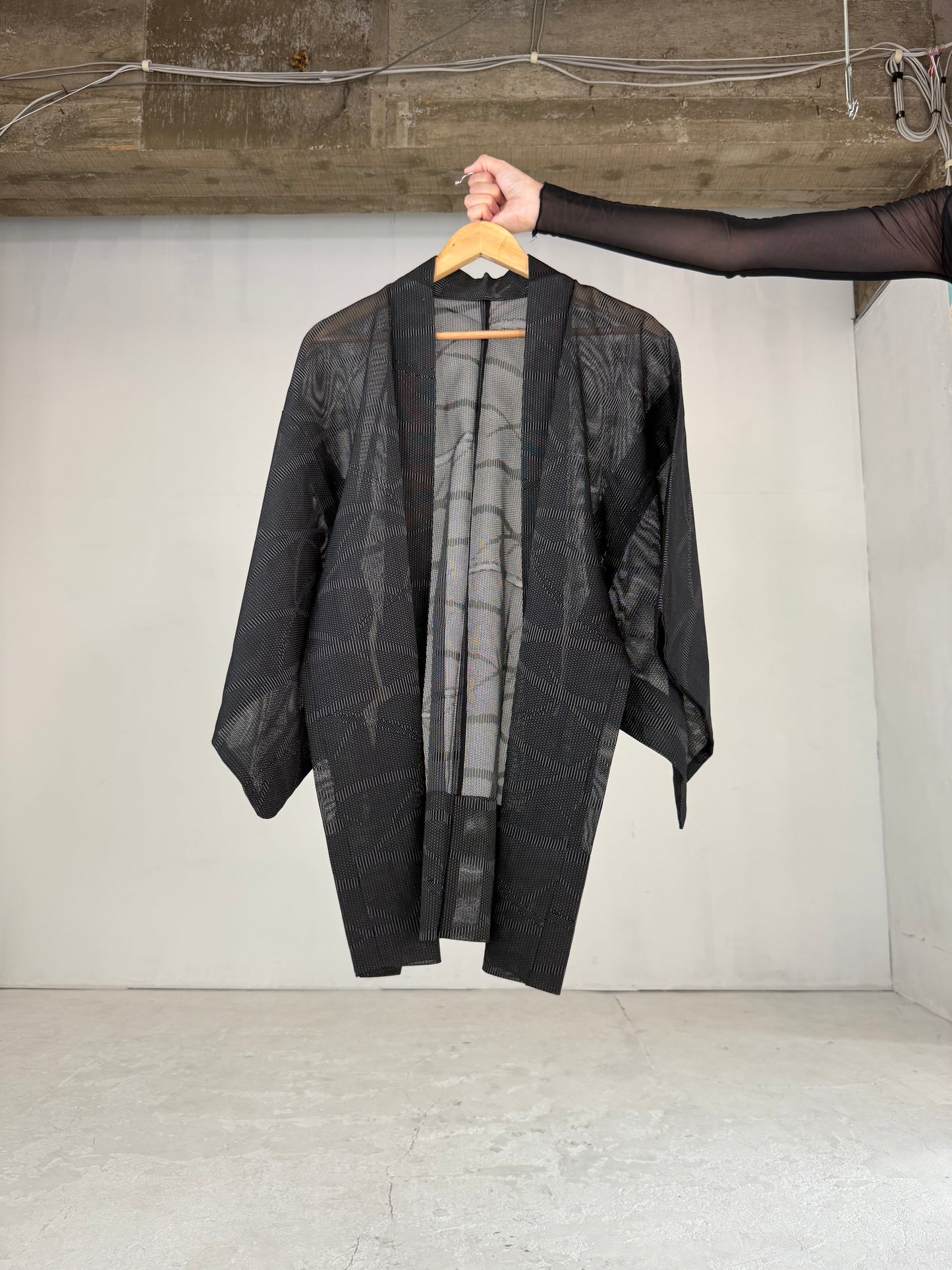 VINTAGE BLACK HAORI SHEER “wave"