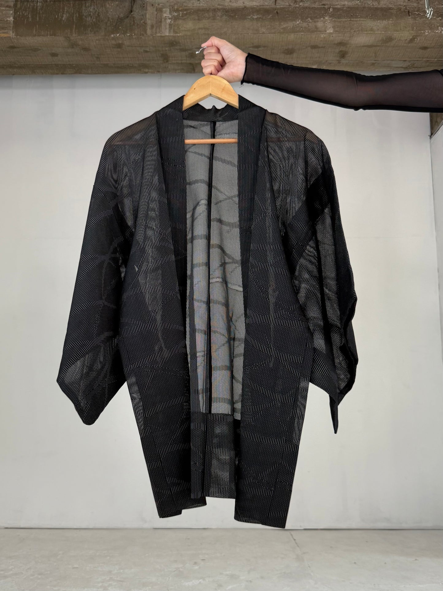 VINTAGE BLACK HAORI SHEER “wave"