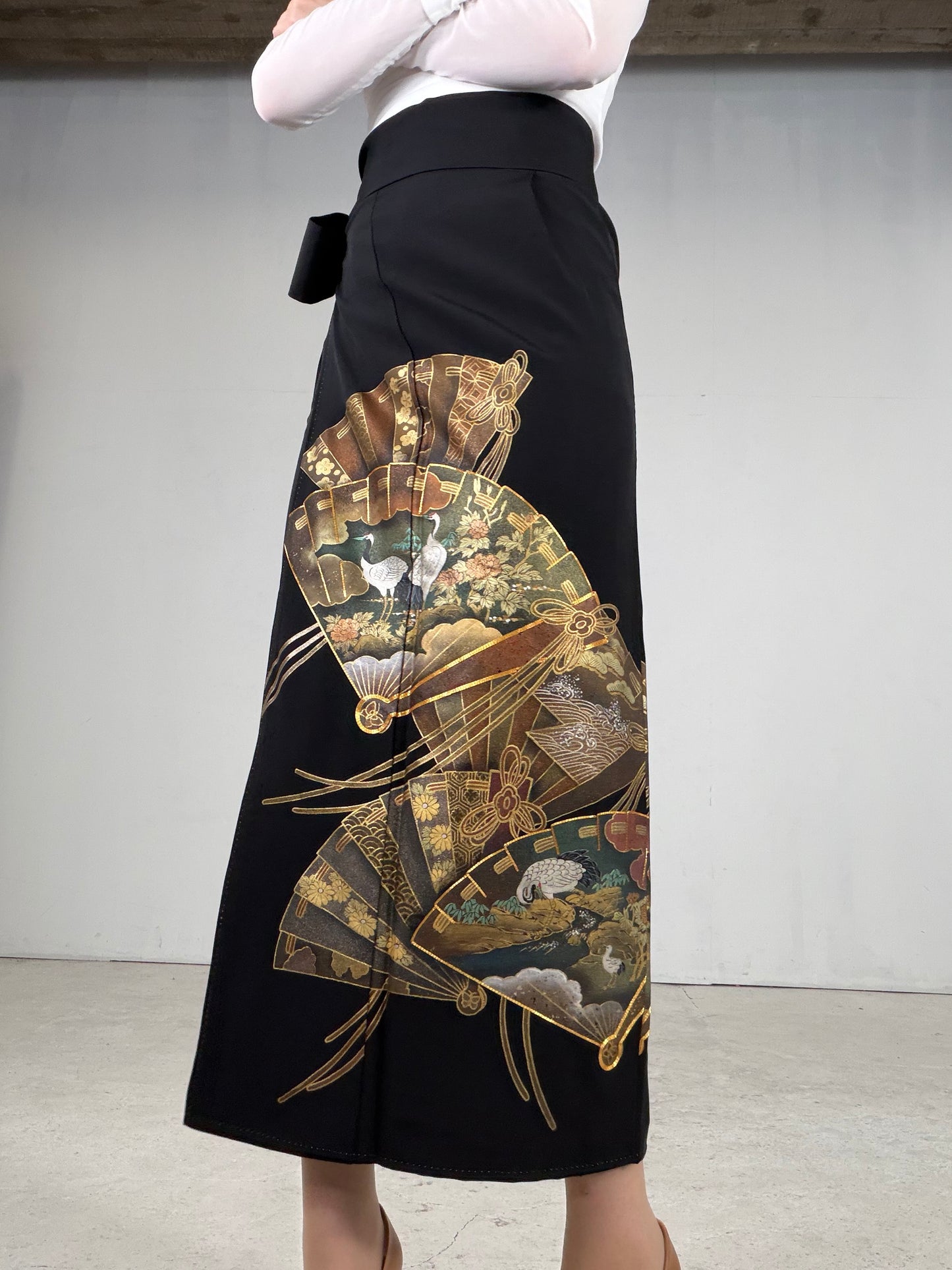 EDO-ZUMA SKIRT UPCYCLED FROM JAPANESE KIMONO "EDO054"