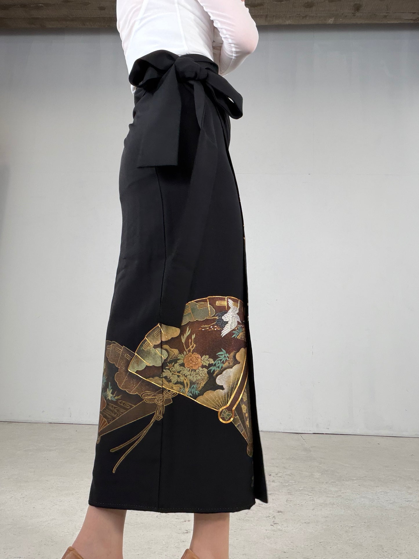 EDO-ZUMA SKIRT UPCYCLED FROM JAPANESE KIMONO "EDO054"