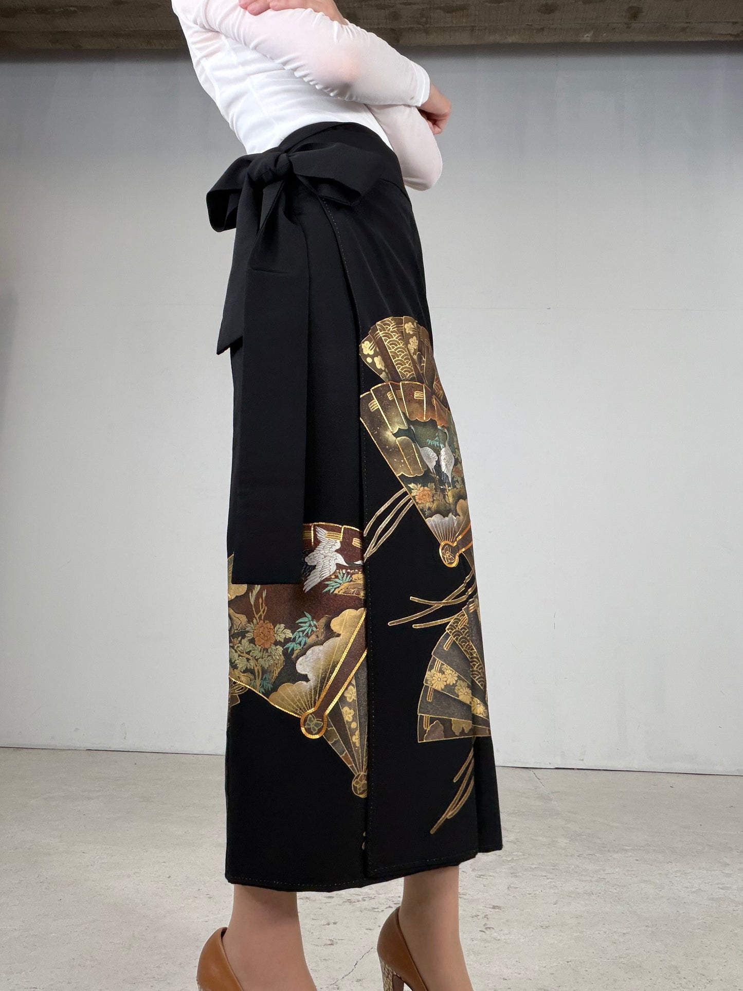 EDO-ZUMA SKIRT UPCYCLED FROM JAPANESE KIMONO "EDO054"