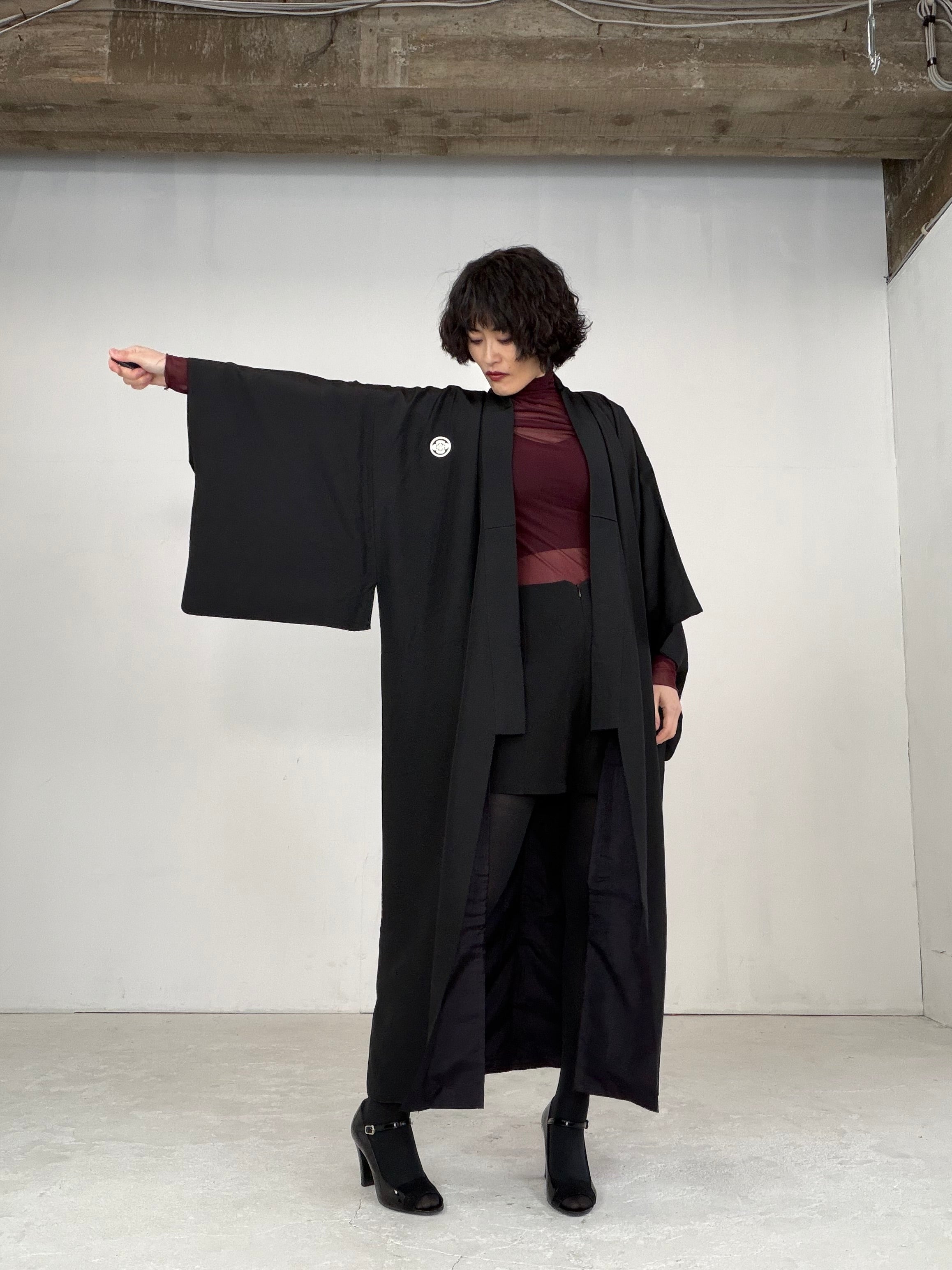VINTAGE BLACK KIMONO MONTSUKI – MACHIKO KIMONO Japanese Kimonos