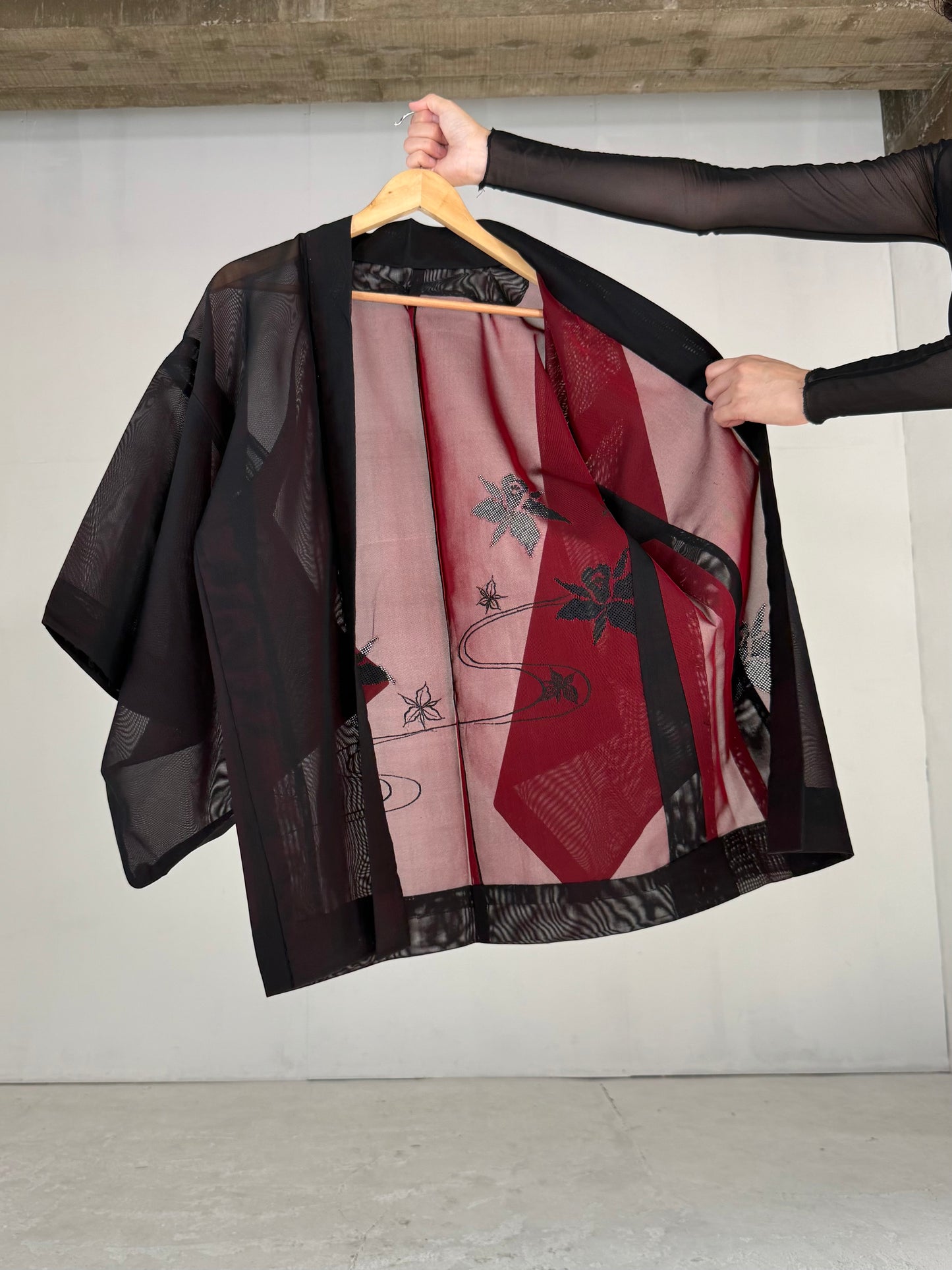 VINTAGE BLACK HAORI SHEER “sha, red, ryusui"