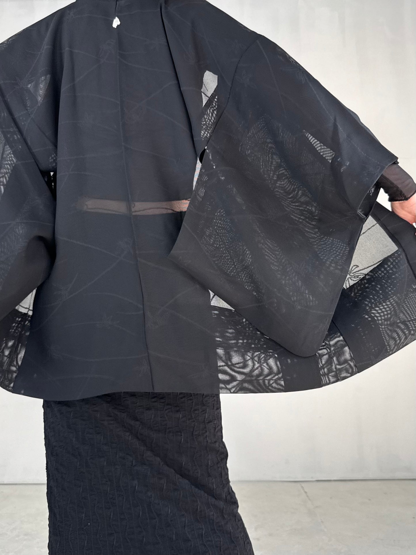 VINTAGE BLACK HAORI SHEER “sha, sougara-kamon"