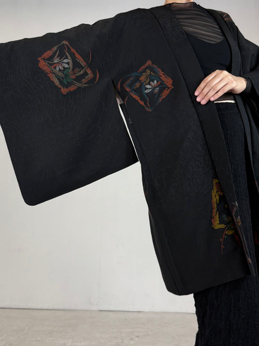 VINTAGE BLACK HAORI "antique, good condition, kamon"