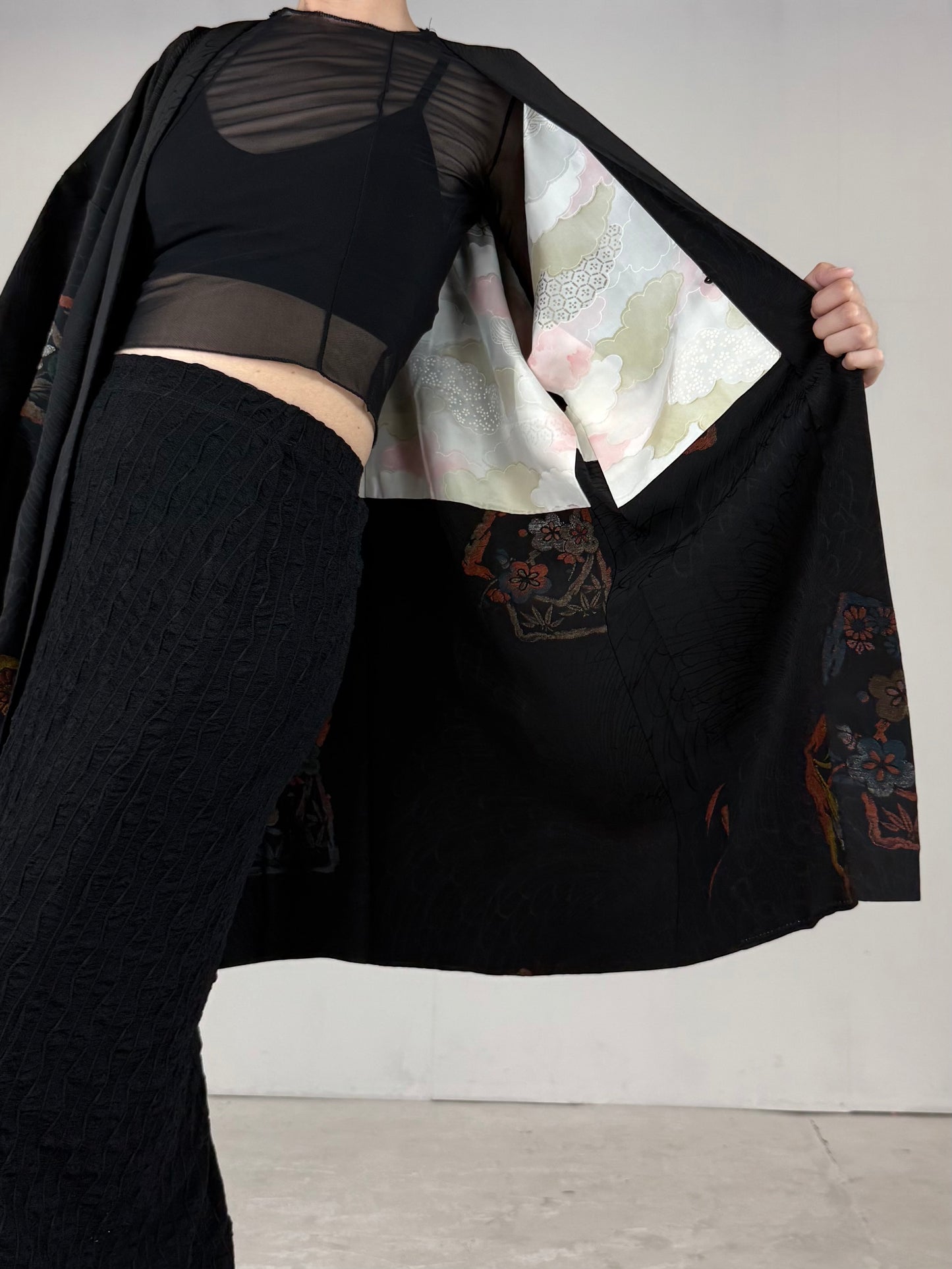 VINTAGE BLACK HAORI "antique, good condition, kamon"