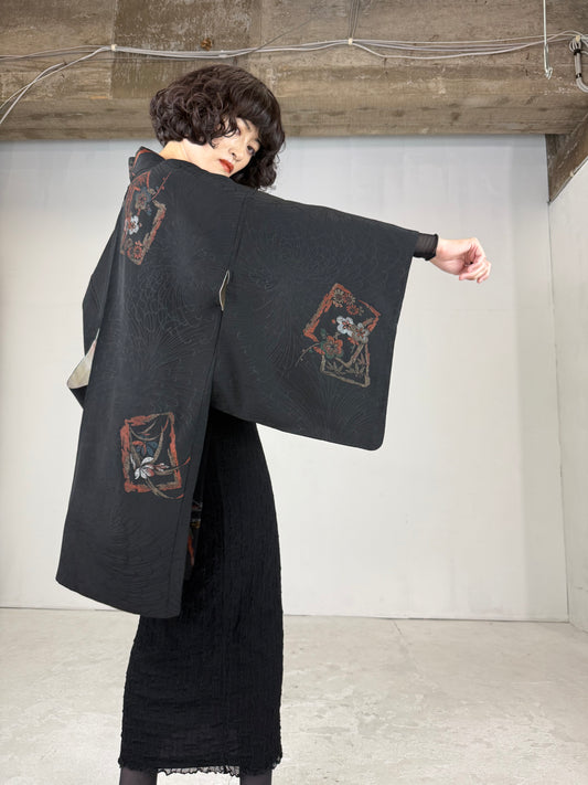 VINTAGE BLACK HAORI "antique, good condition, kamon"