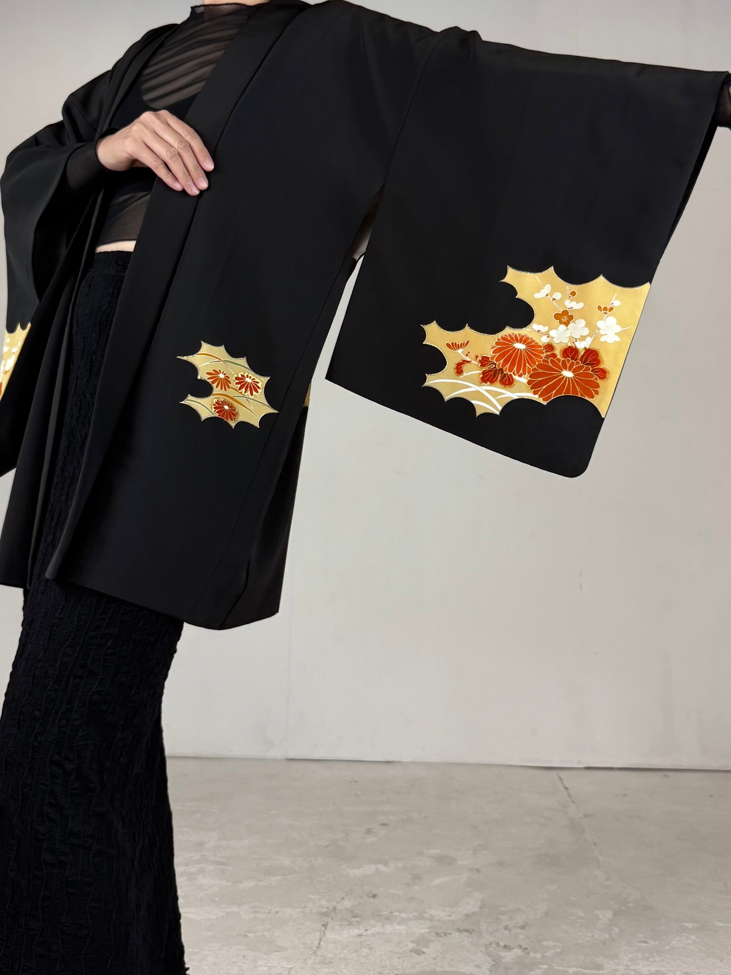 VINTAGE BLACK HAORI "shikinohana"
