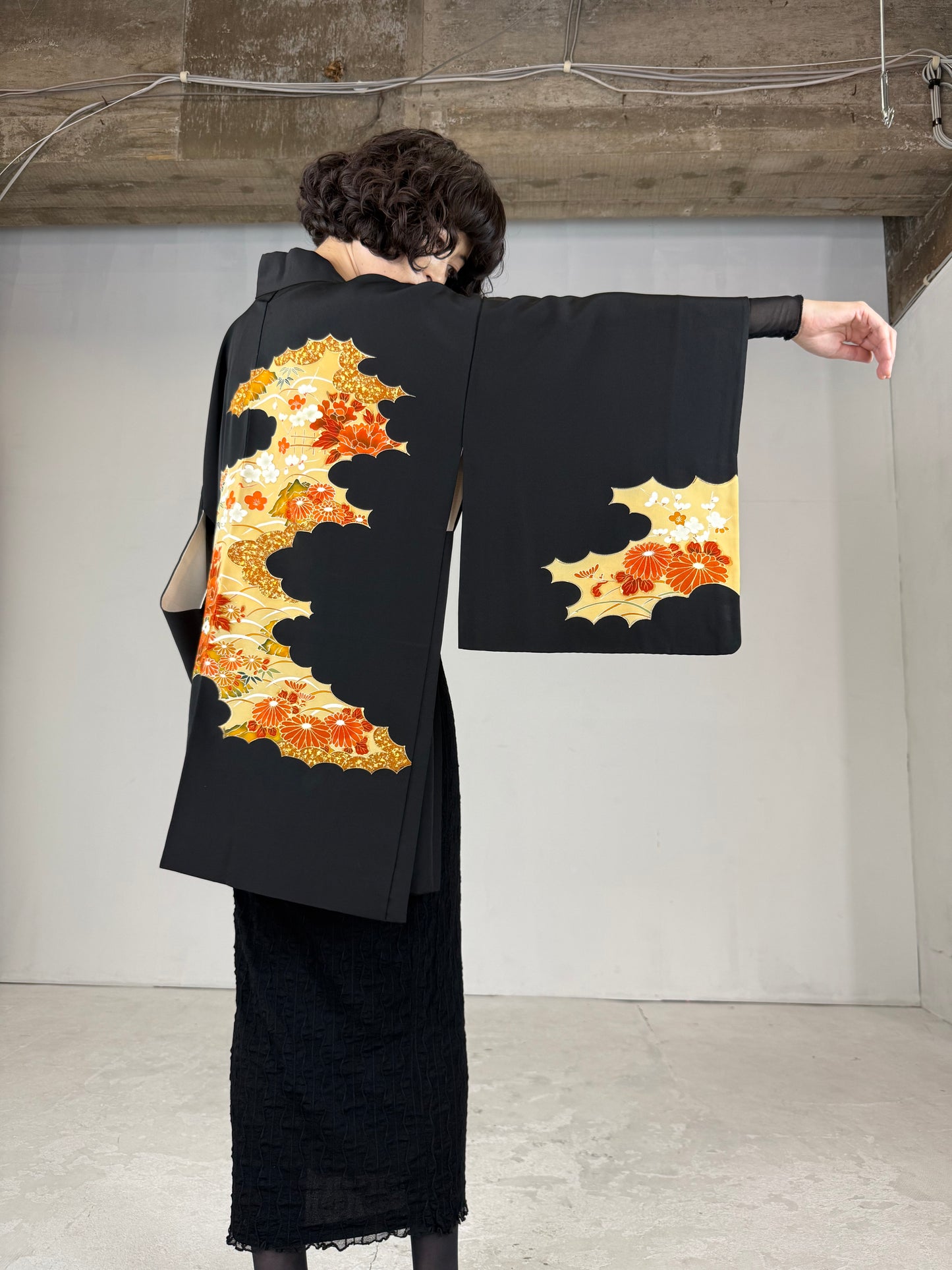 VINTAGE BLACK HAORI "shikinohana"