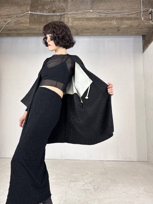 VINTAGE BLACK HAORI "ground pattern, dynamic kiku"