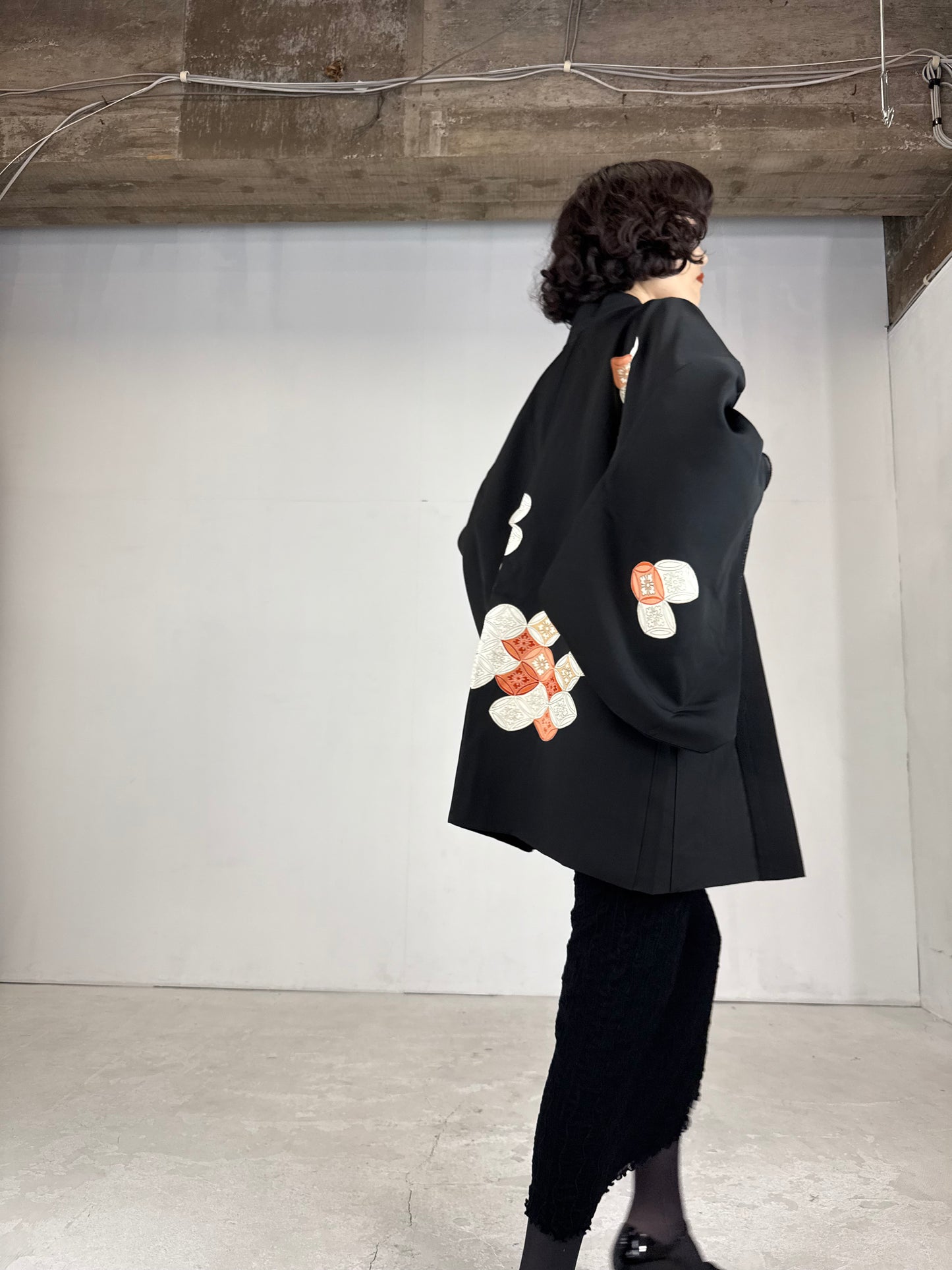 VINTAGE BLACK HAORI "shippo, beautiful inner pattern"