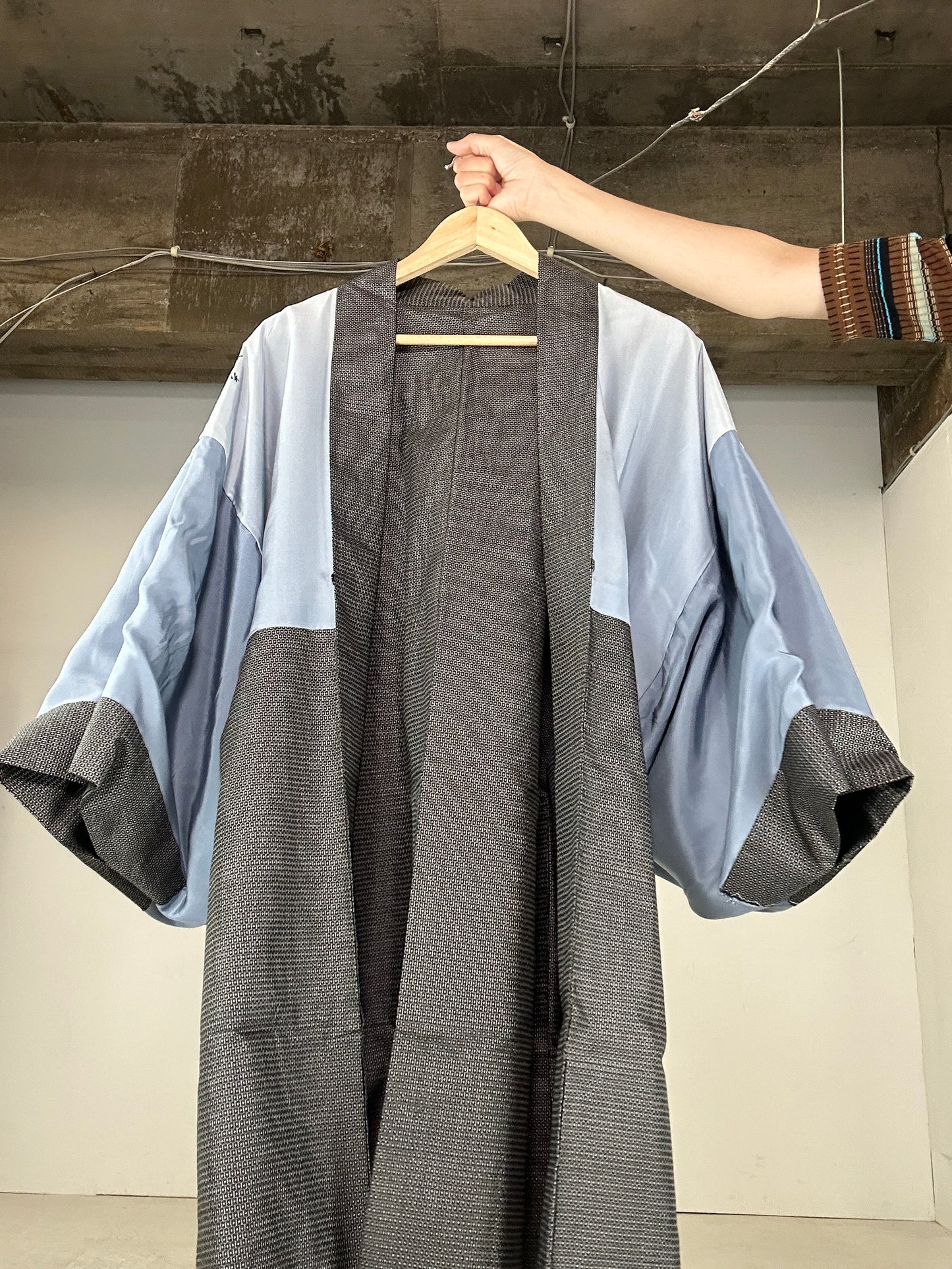 Oshima Tsumugi HAORI and KIMONO Skirt upcycled from Japanese kimono"寫生 shasei"