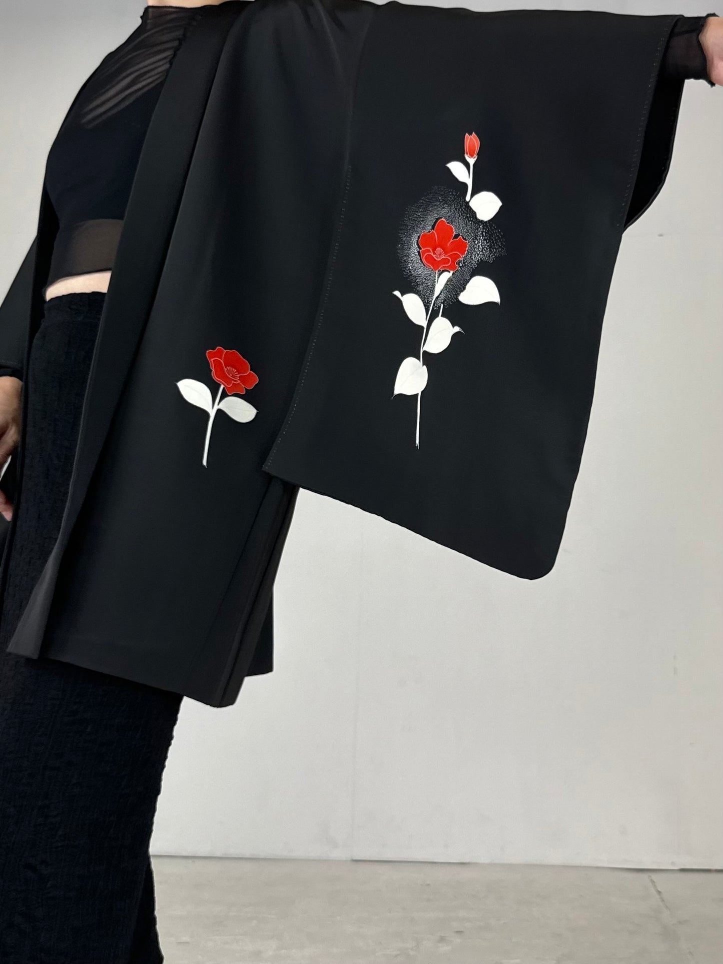 VINTAGE BLACK HAORI "red-youbana, Impressive design, kamon "