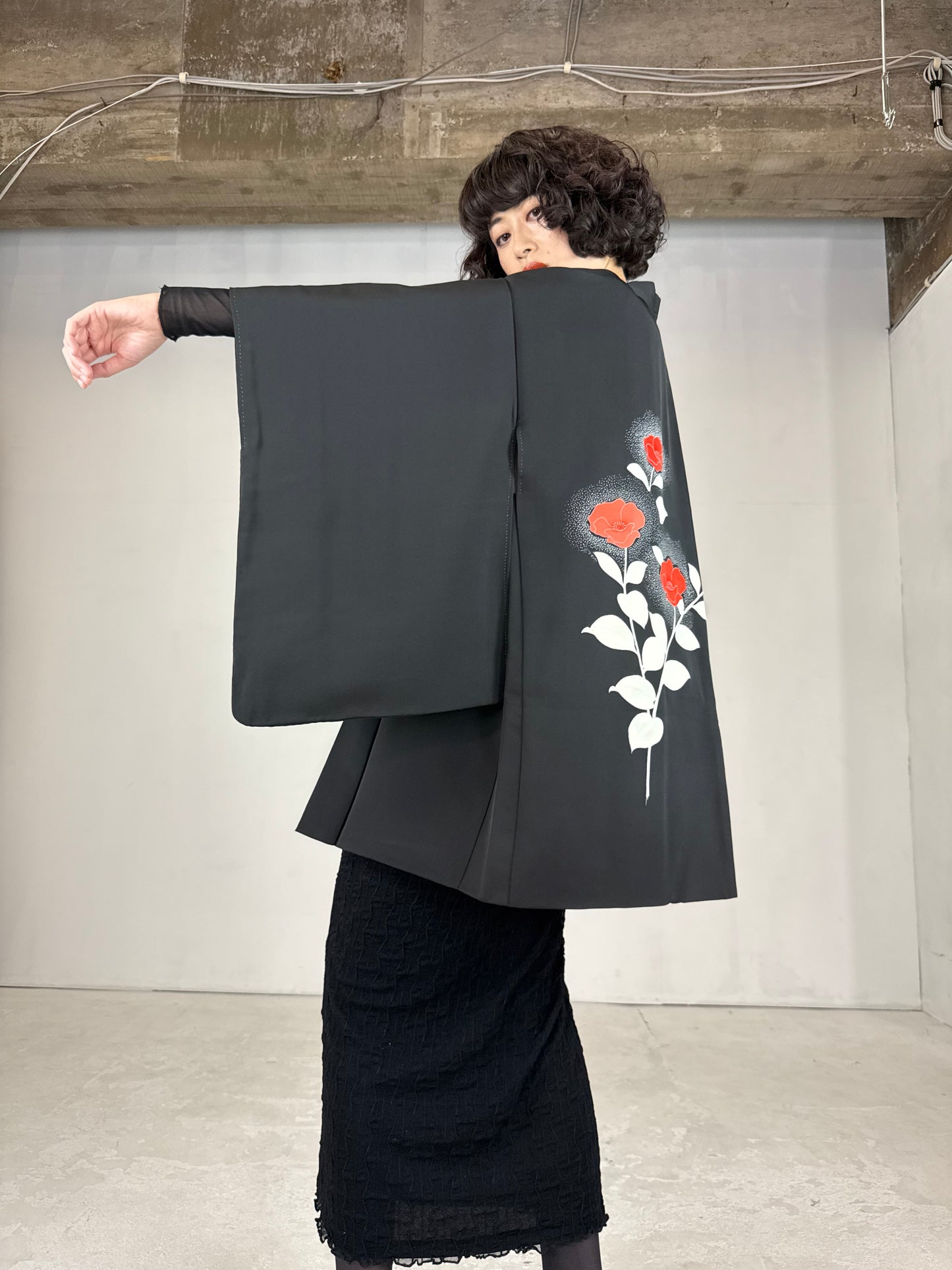 VINTAGE BLACK HAORI "red-youbana, Impressive design, kamon "