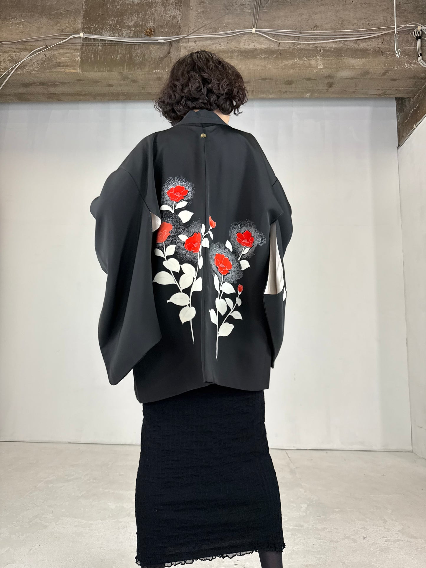 VINTAGE BLACK HAORI "red-youbana, Impressive design, kamon "