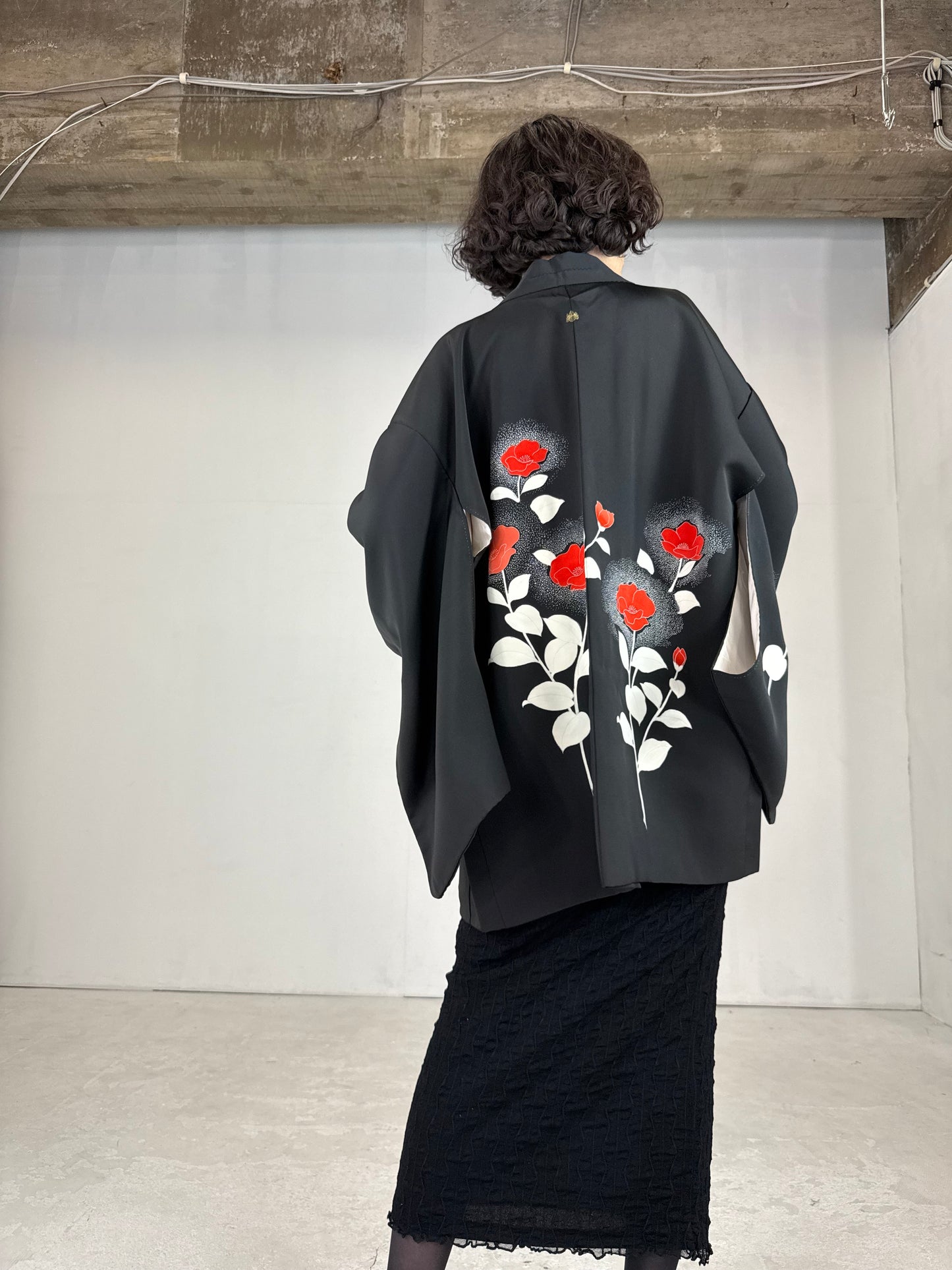 VINTAGE BLACK HAORI "red-youbana, Impressive design, kamon "