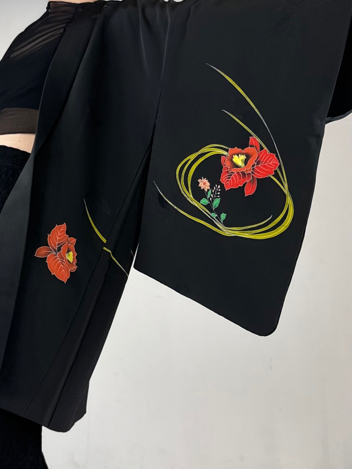 VINTAGE BLACK HAORI "youbana, showa, kamon"