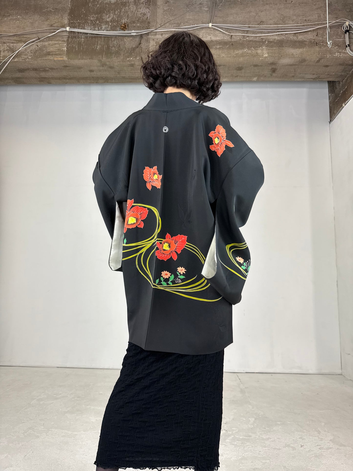 VINTAGE BLACK HAORI "youbana, showa, kamon"