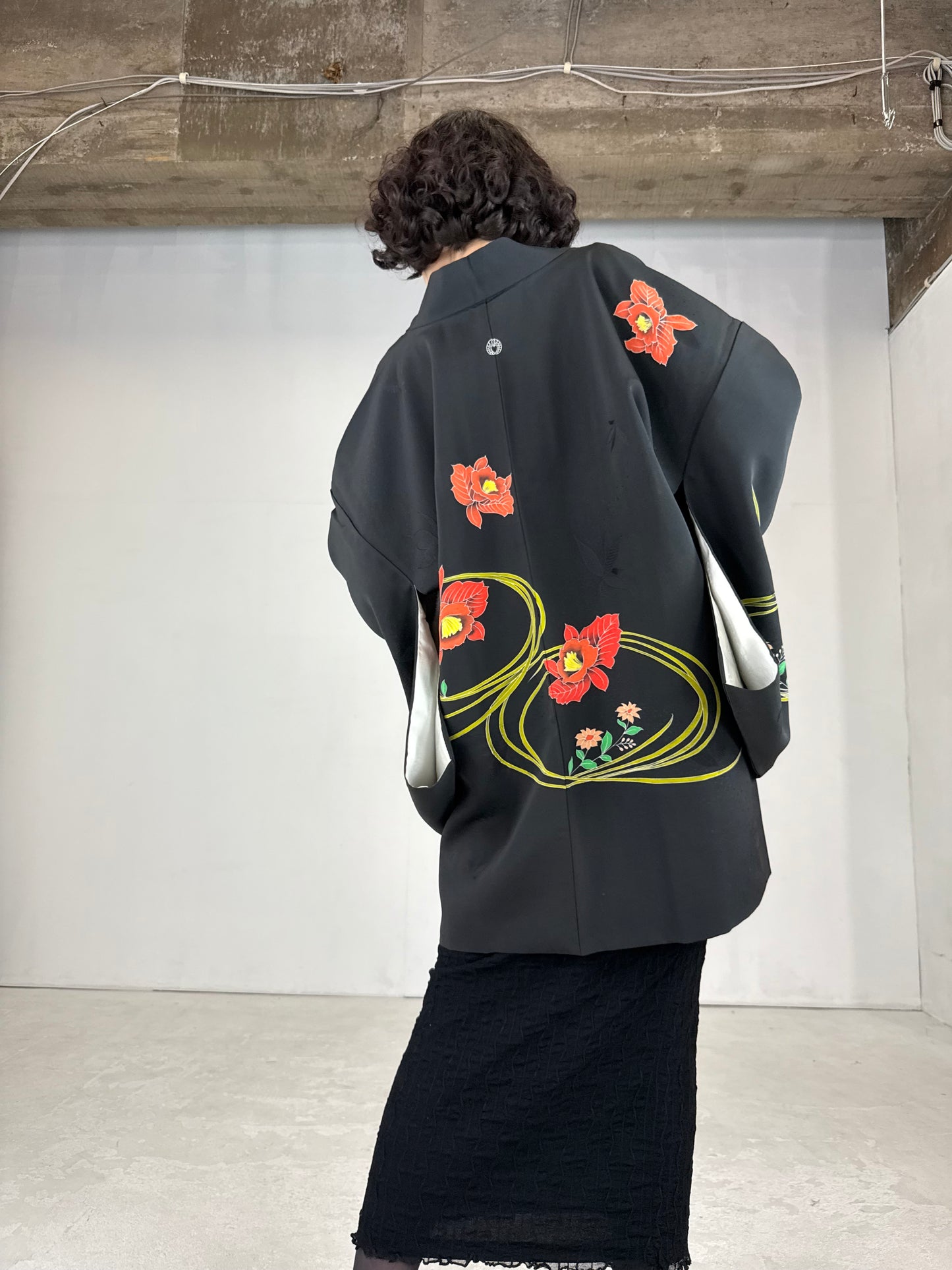 VINTAGE BLACK HAORI "youbana, showa, kamon"
