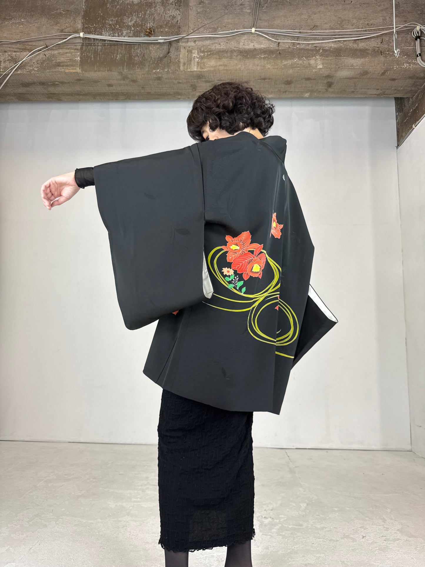 VINTAGE BLACK HAORI "youbana, showa, kamon"