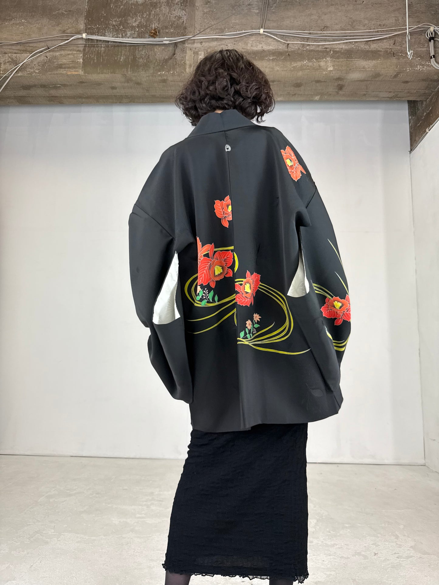 VINTAGE BLACK HAORI "youbana, showa, kamon"